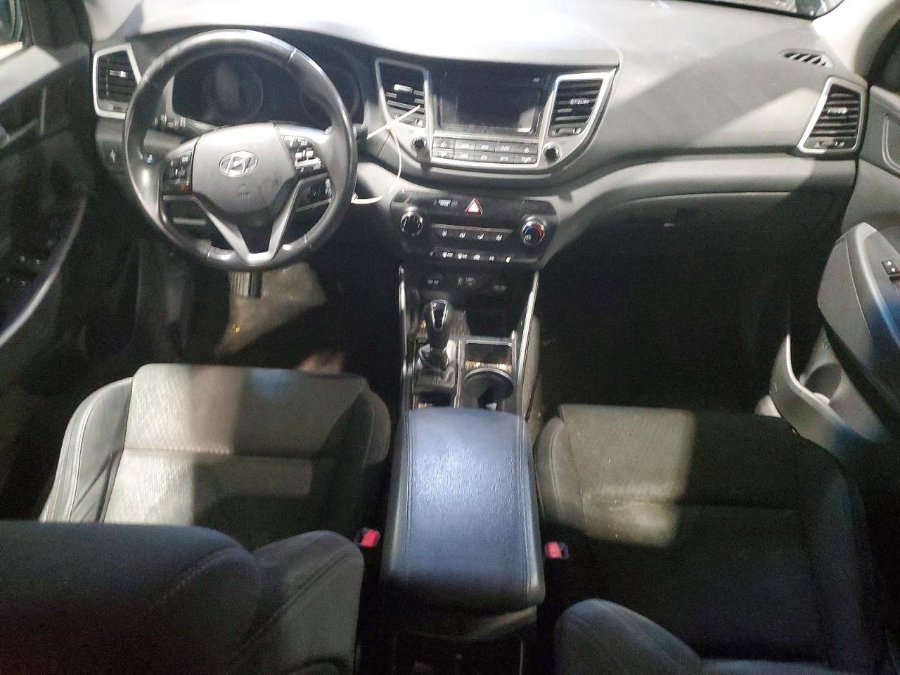 2016 HYUNDAI TUCSON