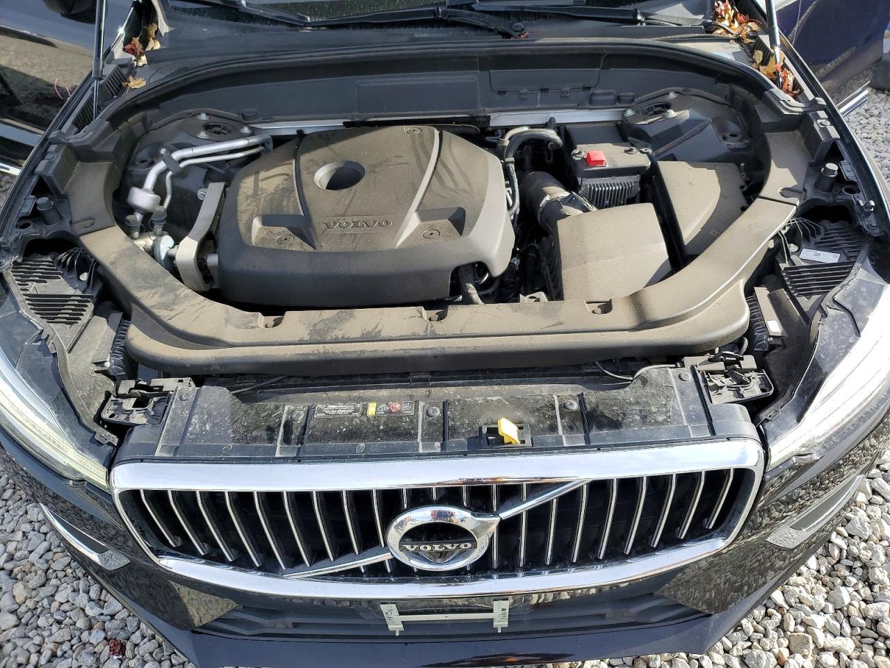 2021 VOLVO XC60