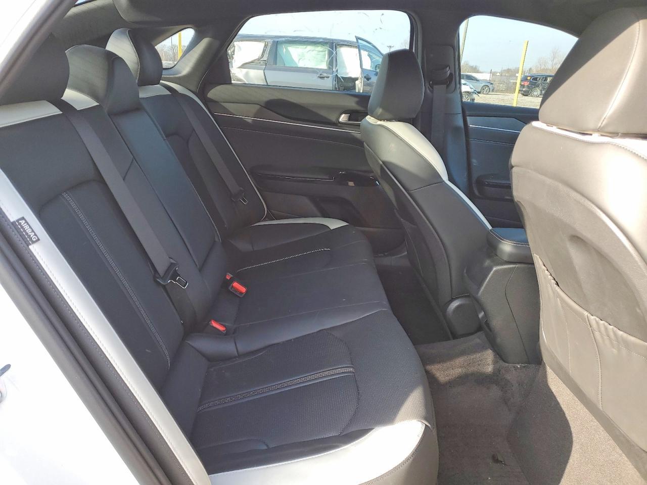 2025 KIA K5