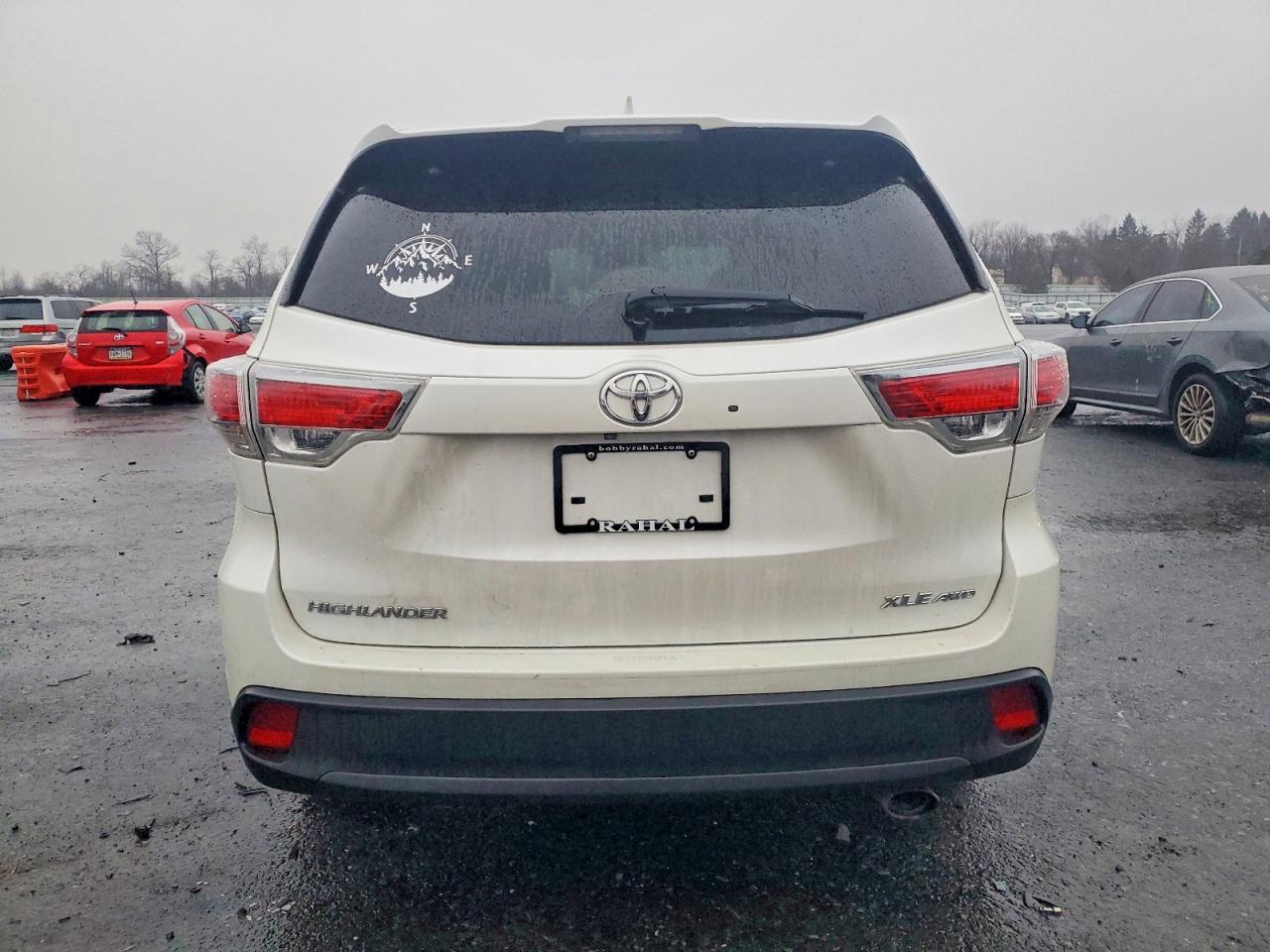 2015 TOYOTA HIGHLANDER