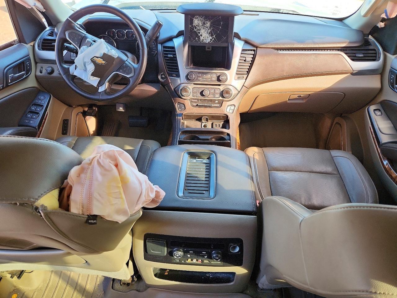 2016 CHEVROLET Suburban