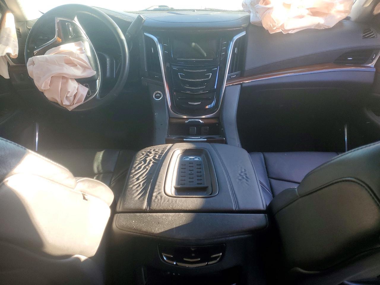 2016 CADILLAC Escalade ESV
