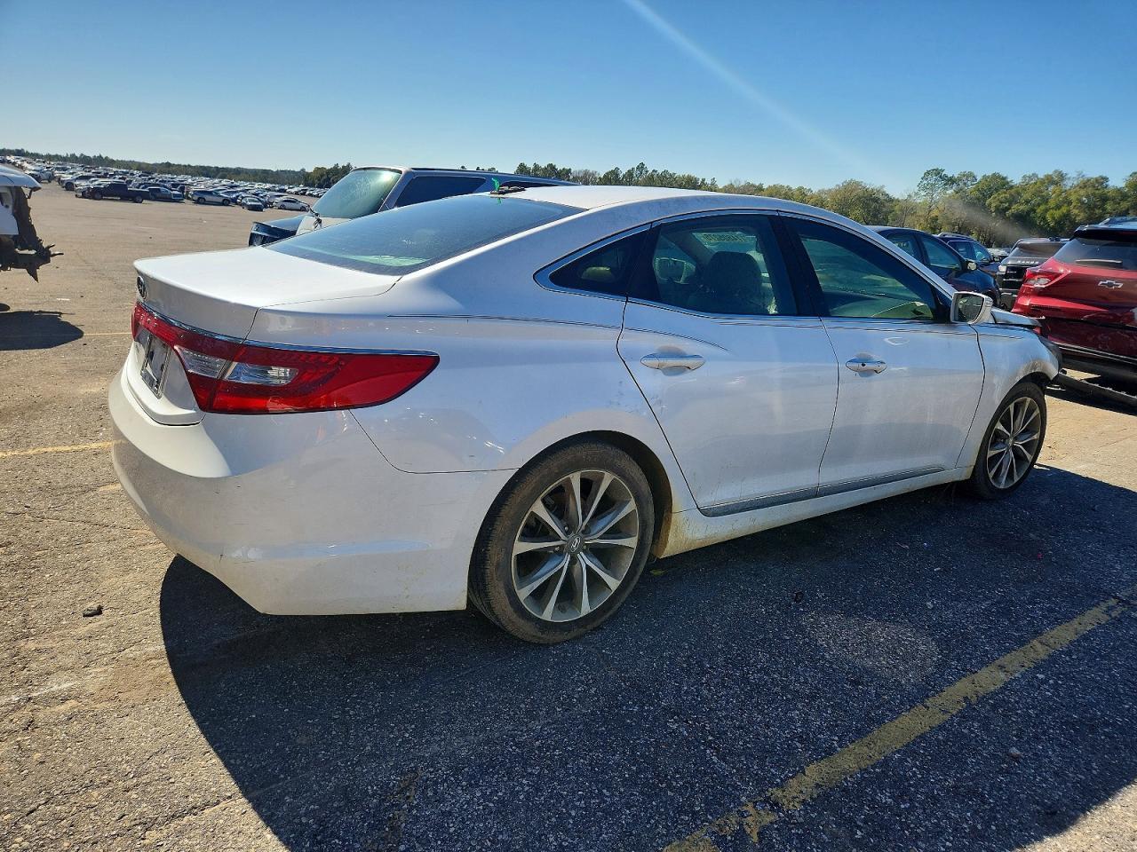 2017 HYUNDAI Azera