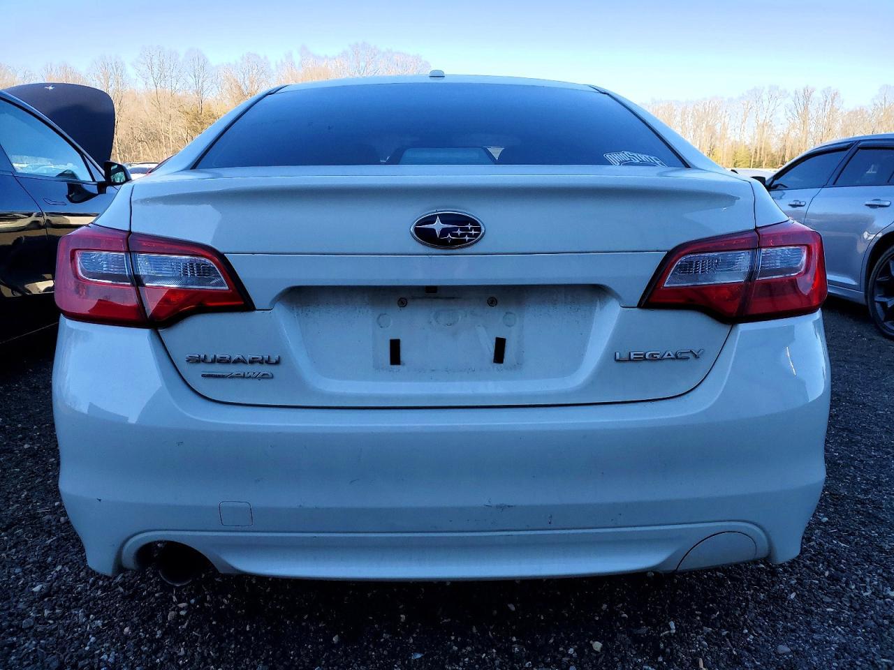 2015 SUBARU Legacy