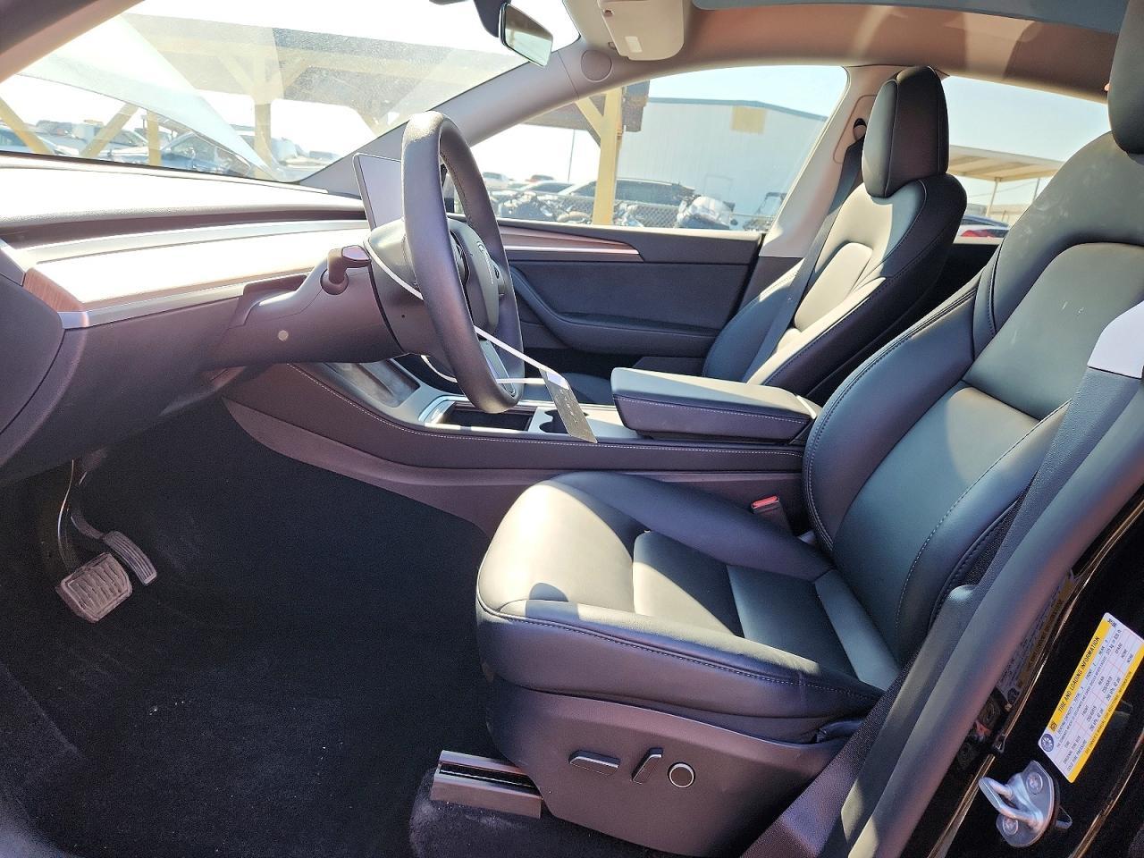 2025 TESLA MODEL Y