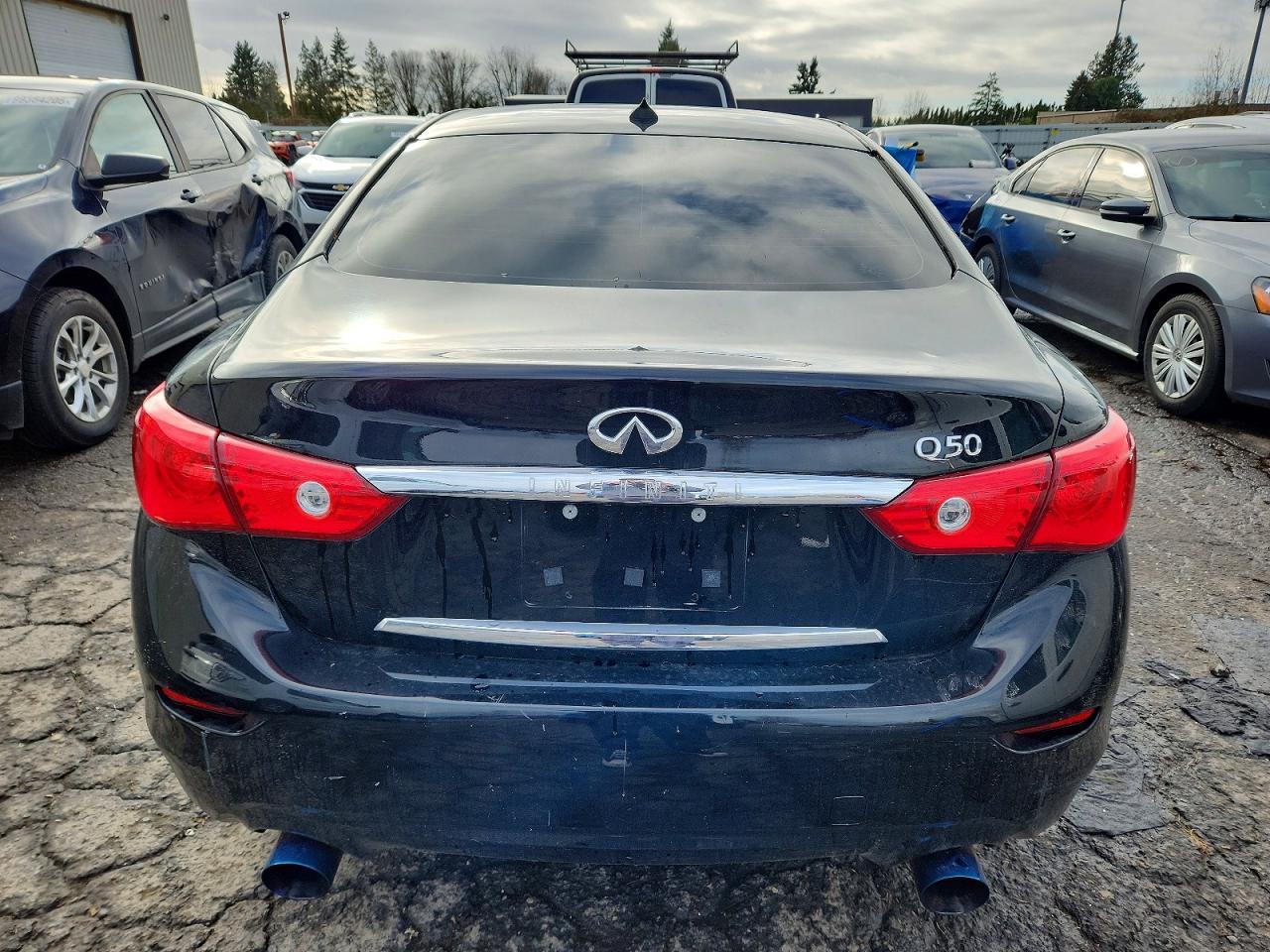 2016 INFINITI Q50
