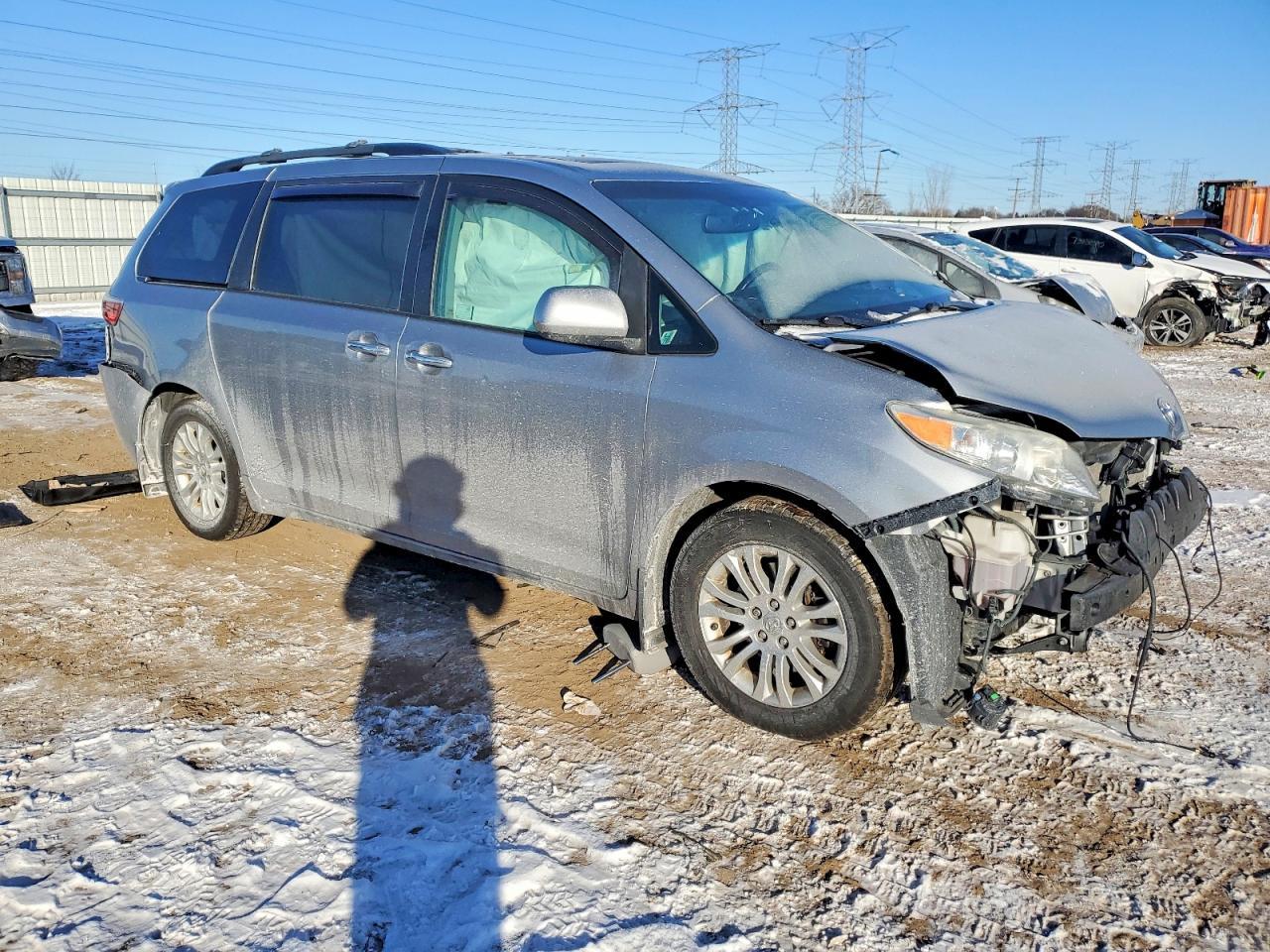 2017 TOYOTA SIENNA