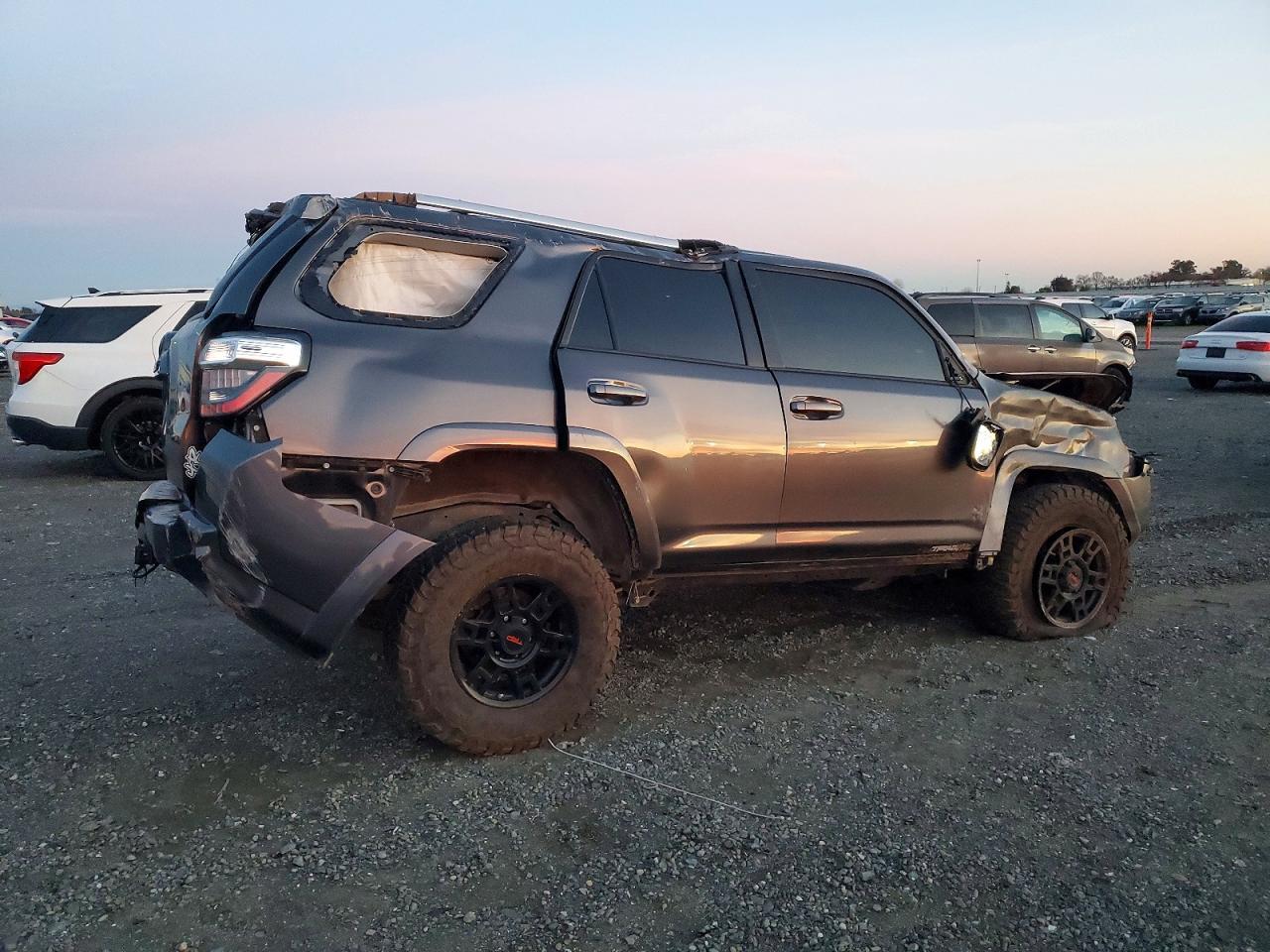 2016 TOYOTA 4Runner