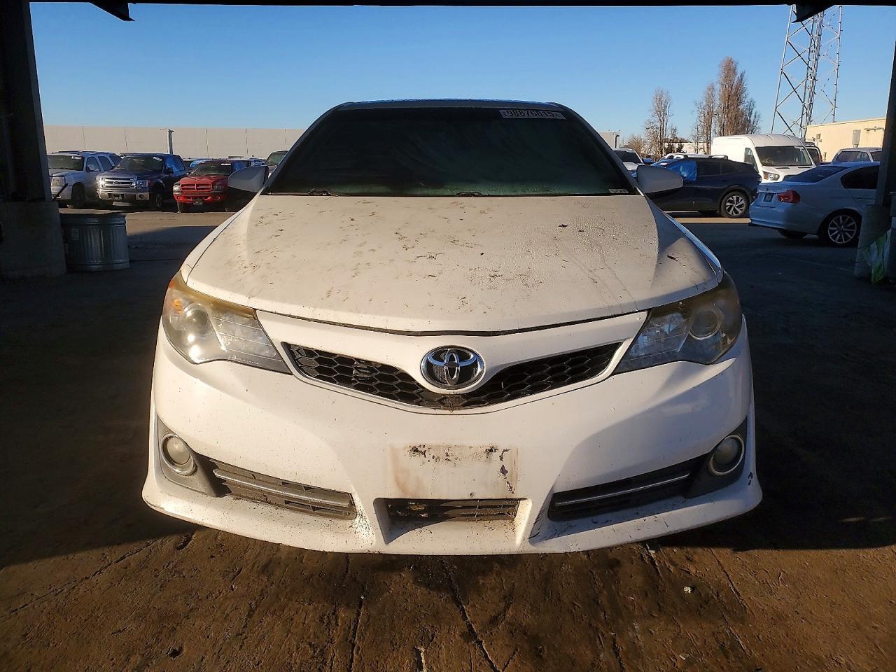 2014 TOYOTA CAMRY