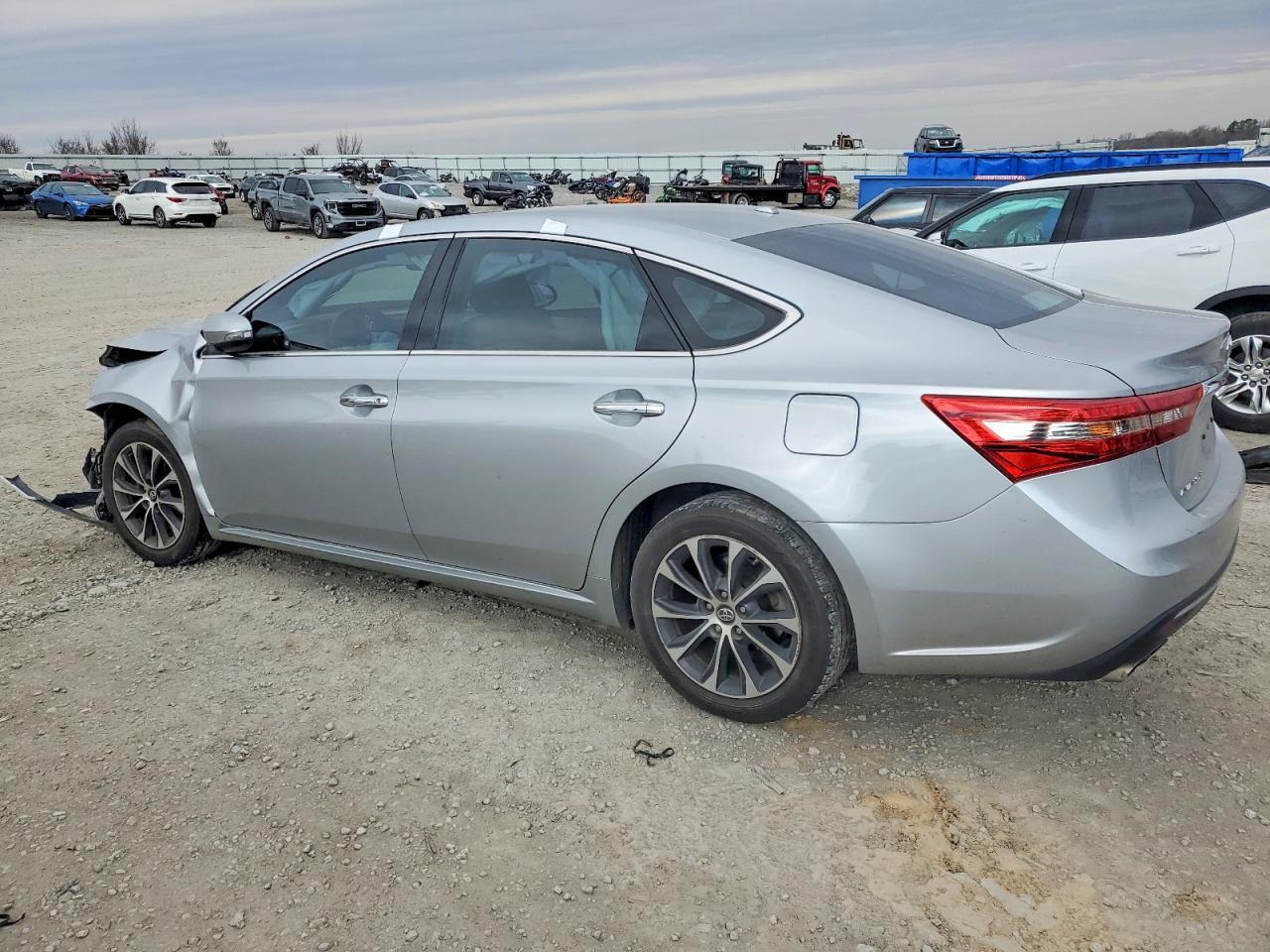 2018 TOYOTA Avalon