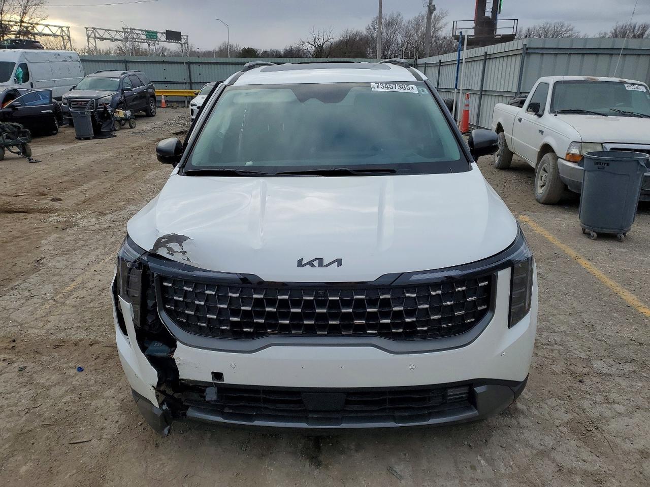 2025 KIA Carnival