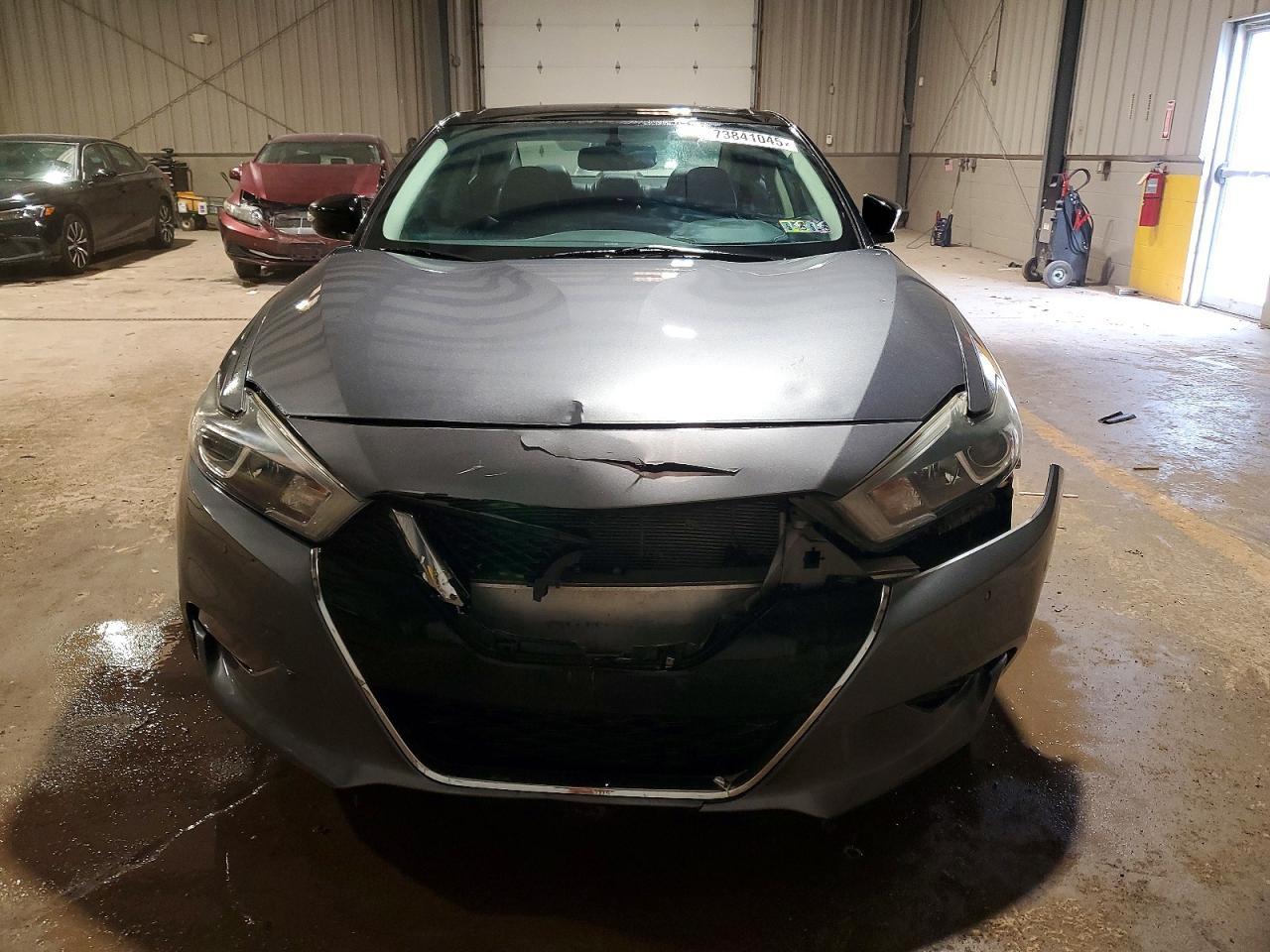 2018 NISSAN Maxima