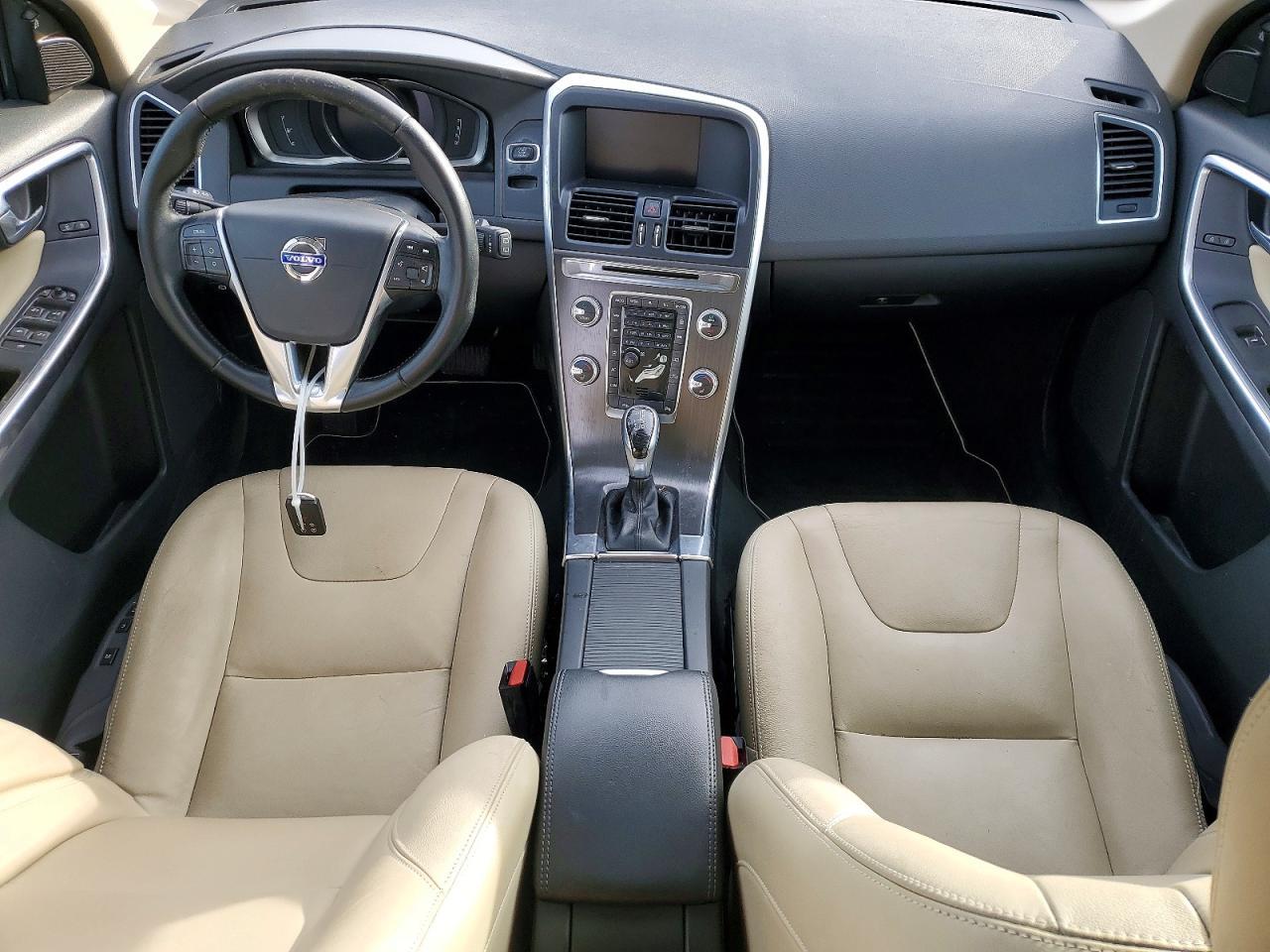 2016 VOLVO XC60
