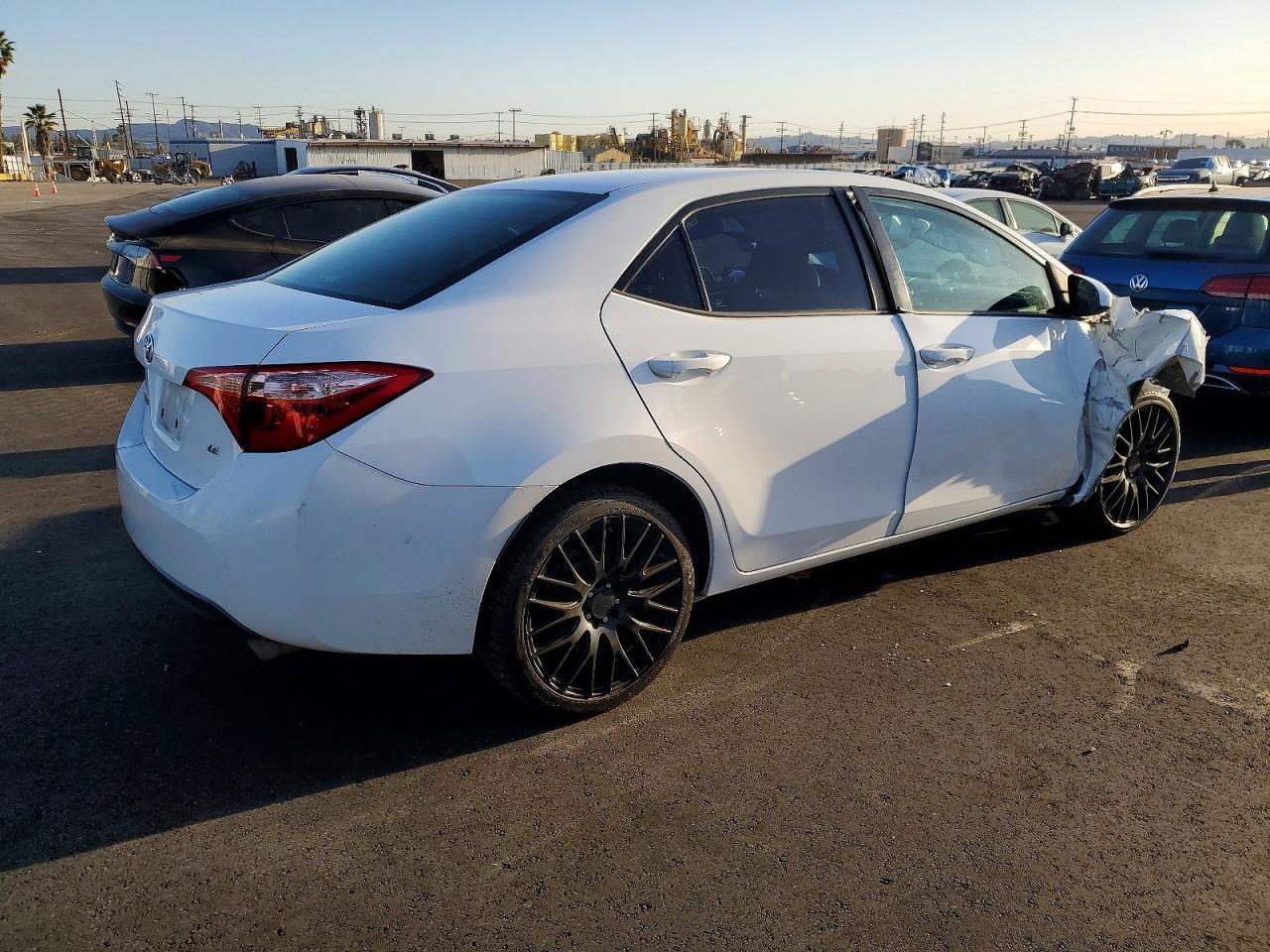 2018 TOYOTA COROLLA