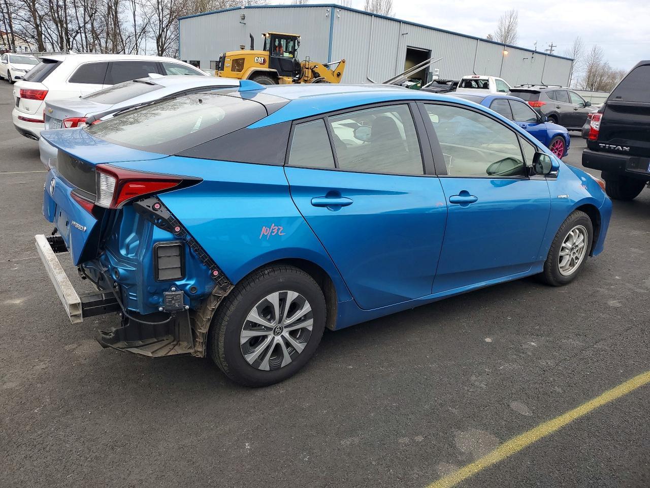 2019 TOYOTA PRIUS