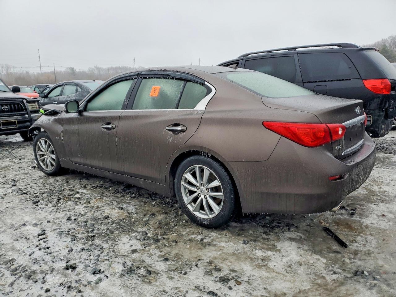 2014 INFINITI Q50