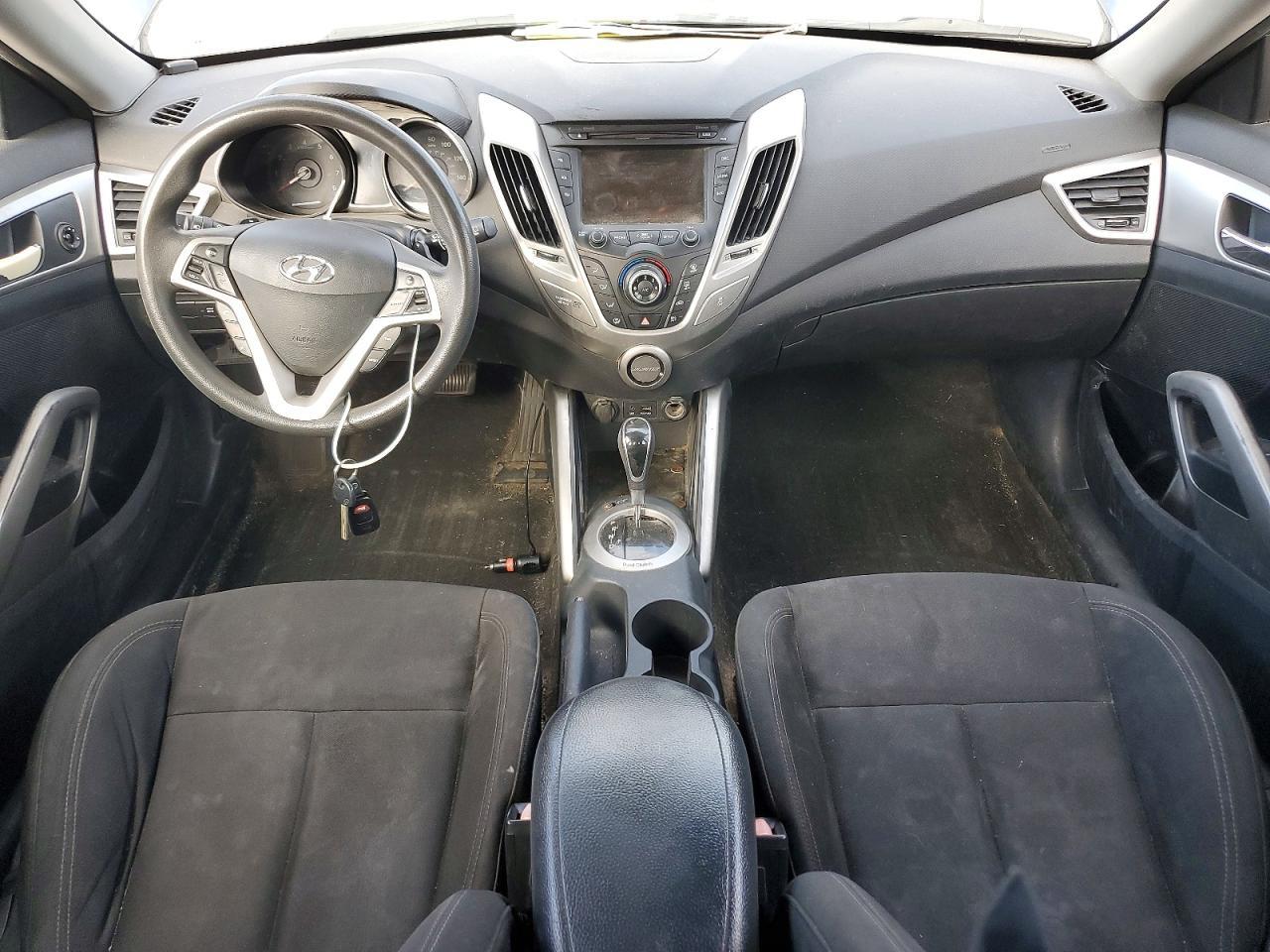 2013 HYUNDAI VELOSTER