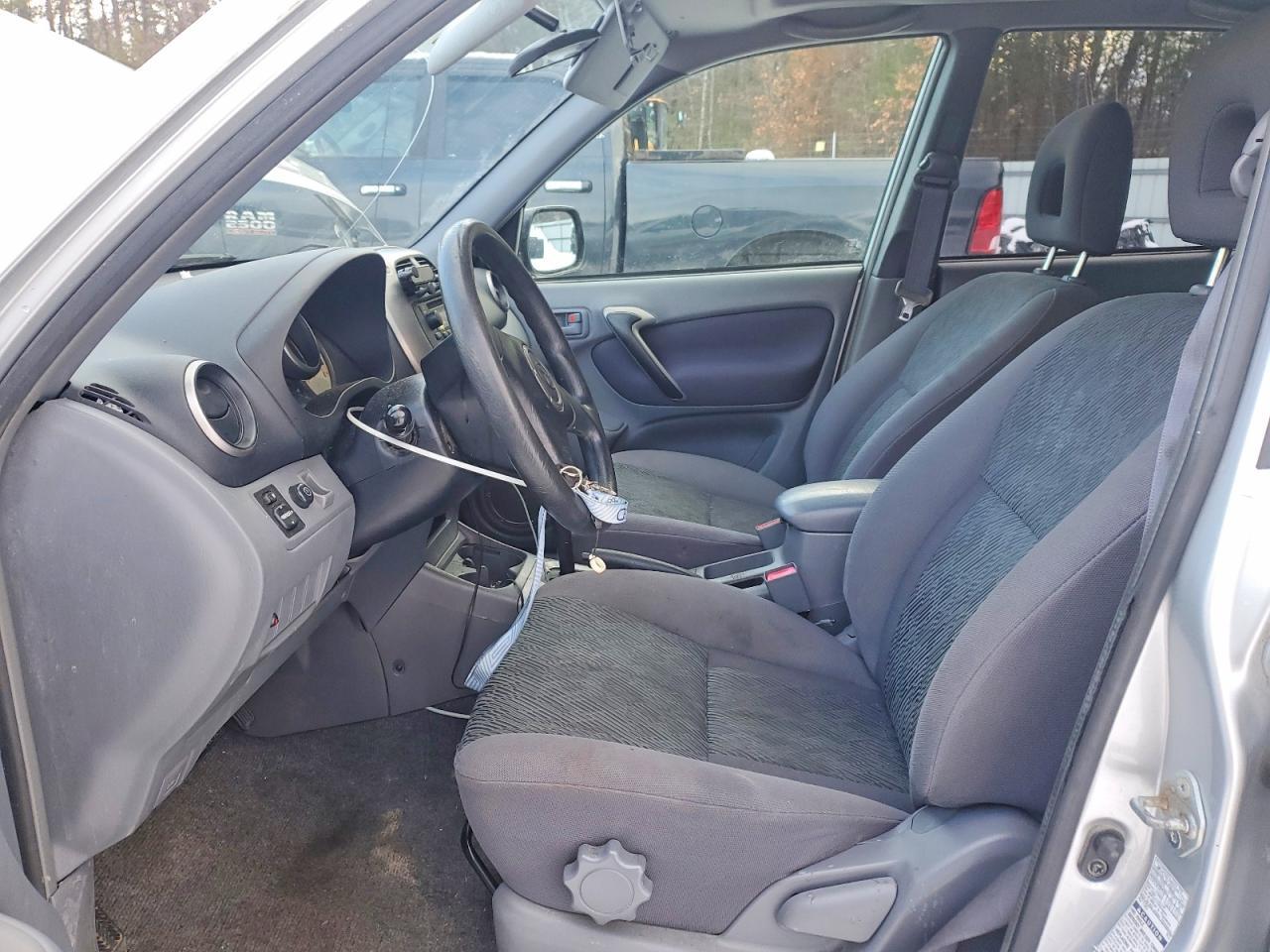 2001 TOYOTA RAV4