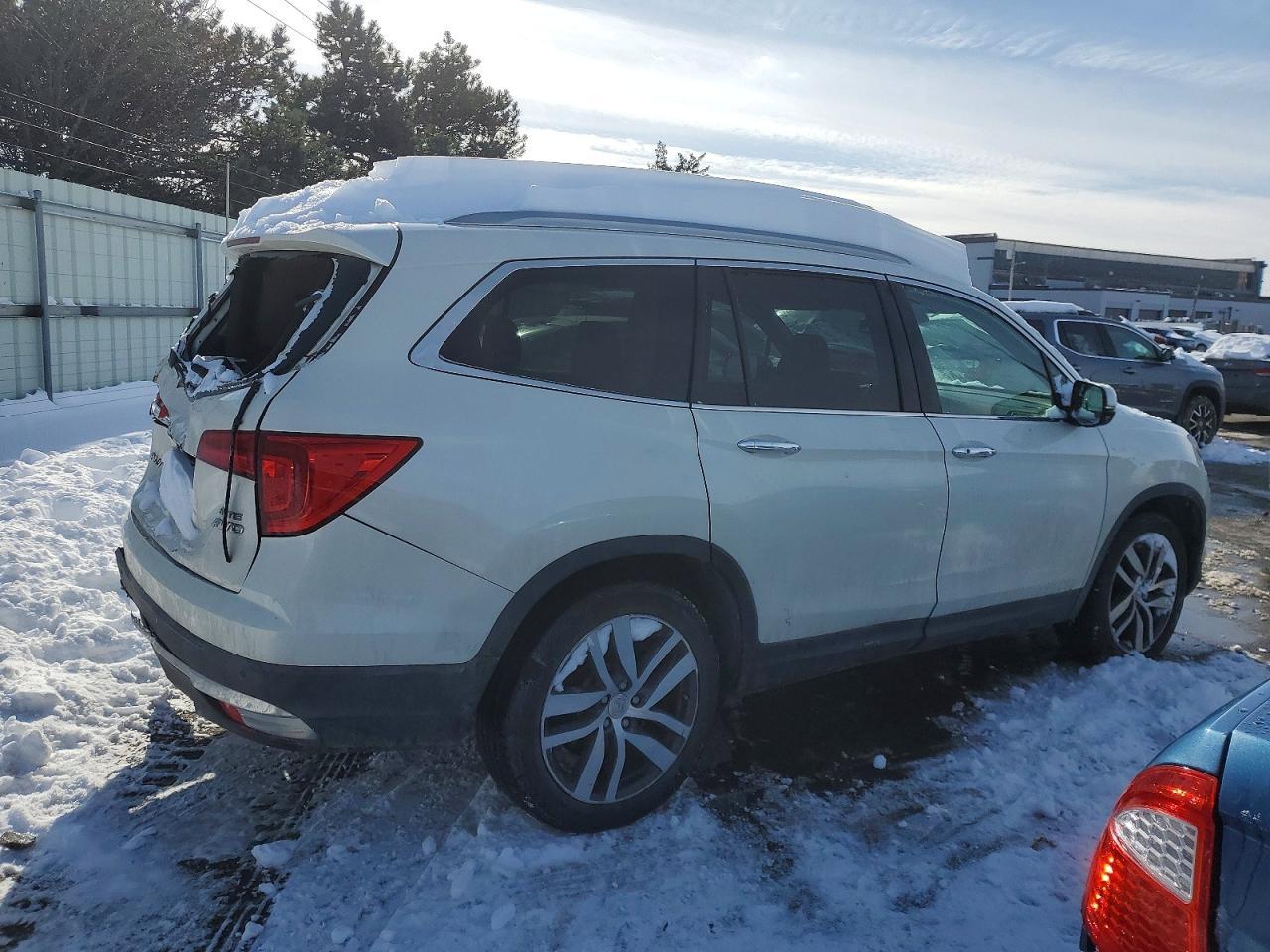 2016 HONDA PILOT