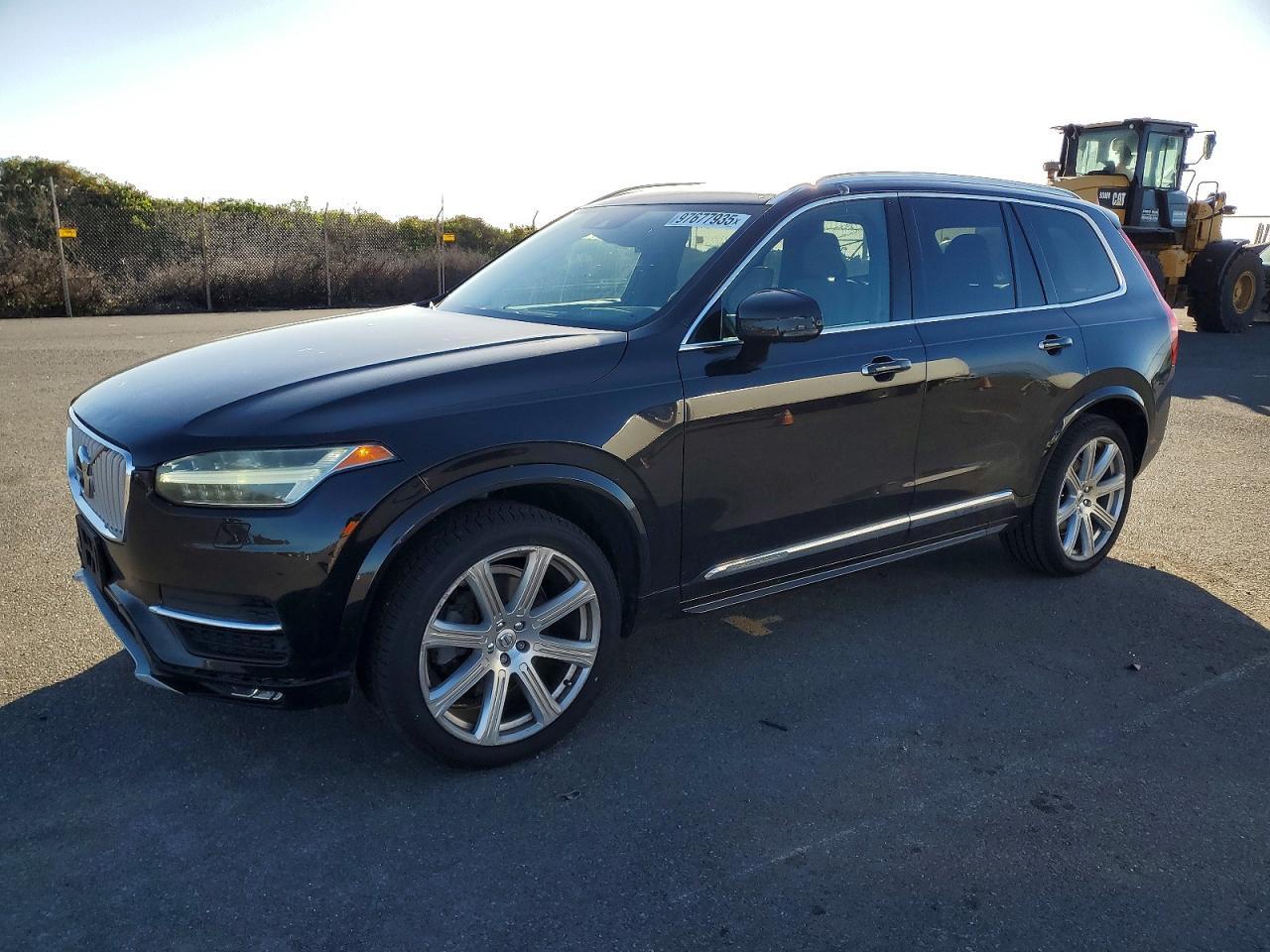 2016 VOLVO XC90
