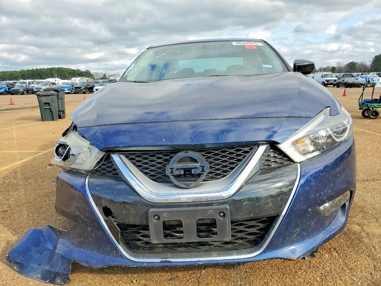 2017 NISSAN Maxima