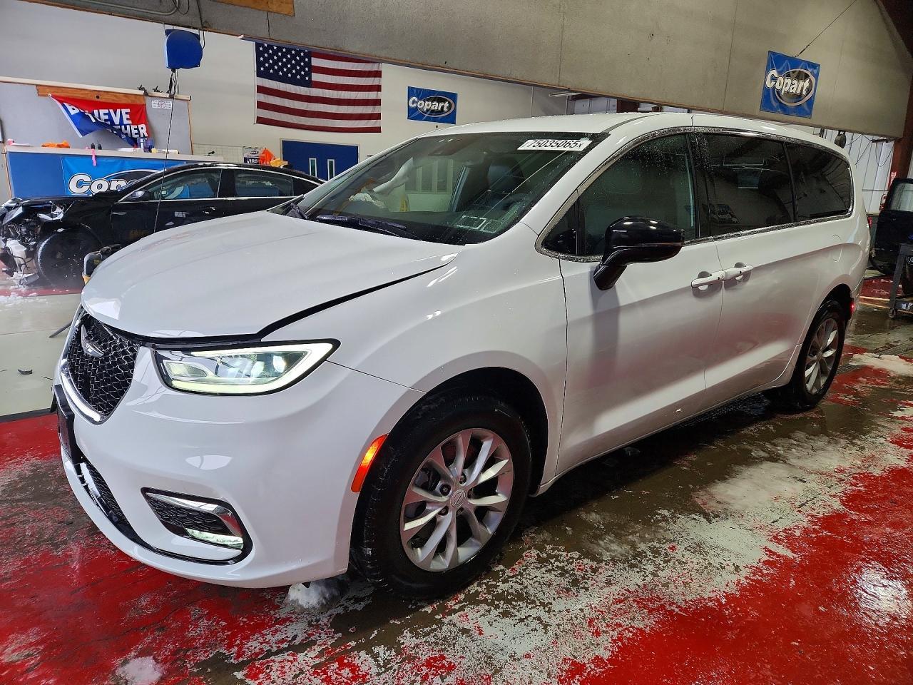 2025 CHRYSLER Pacifica