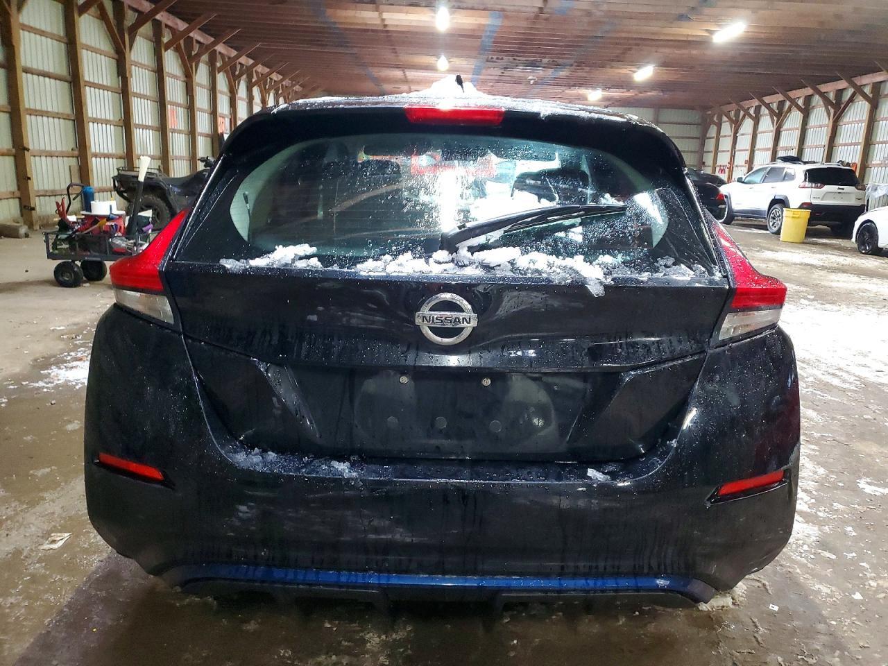 2018 NISSAN LEAF
