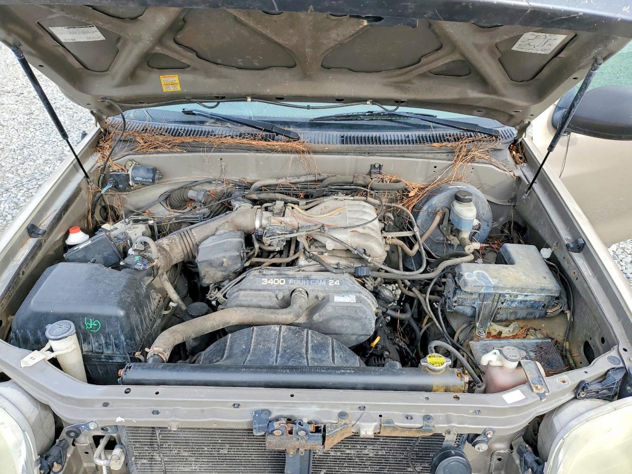 2004 TOYOTA TUNDRA