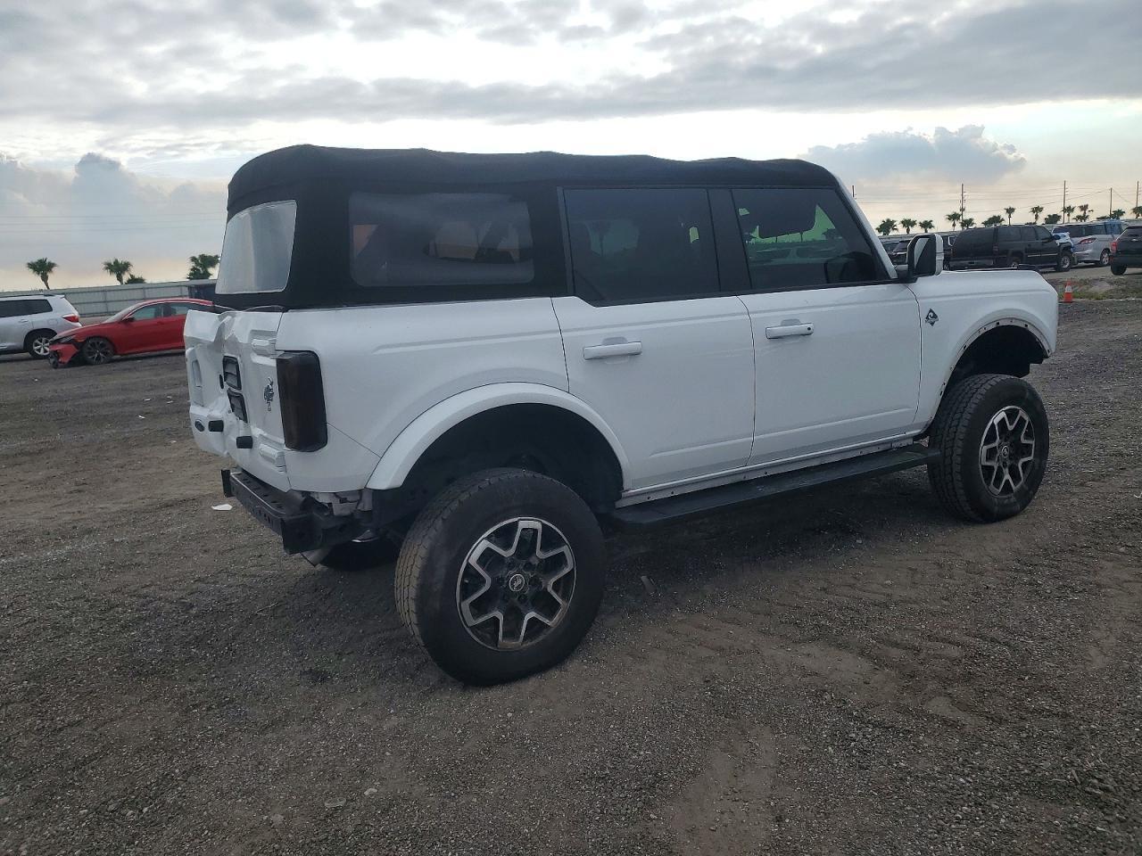 2022 FORD Bronco