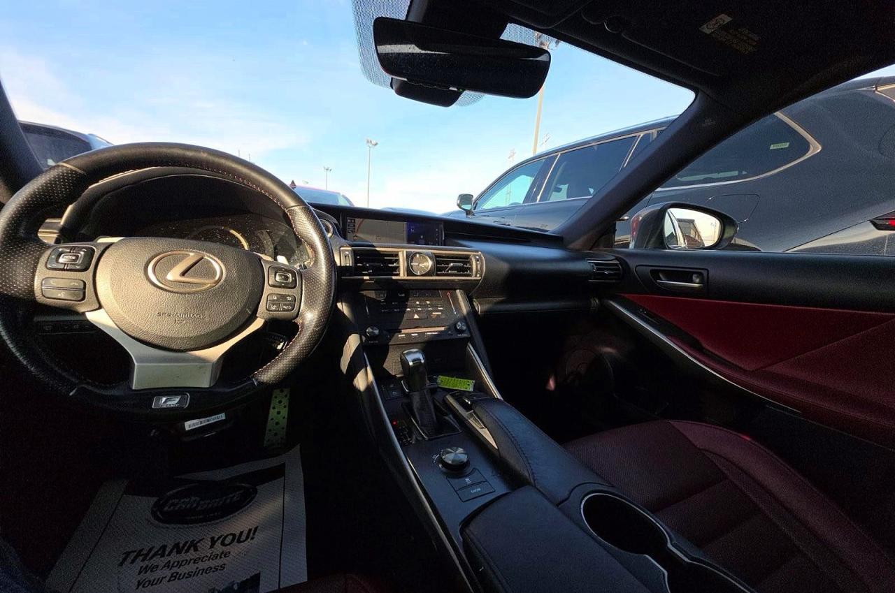 2019 LEXUS IS 300