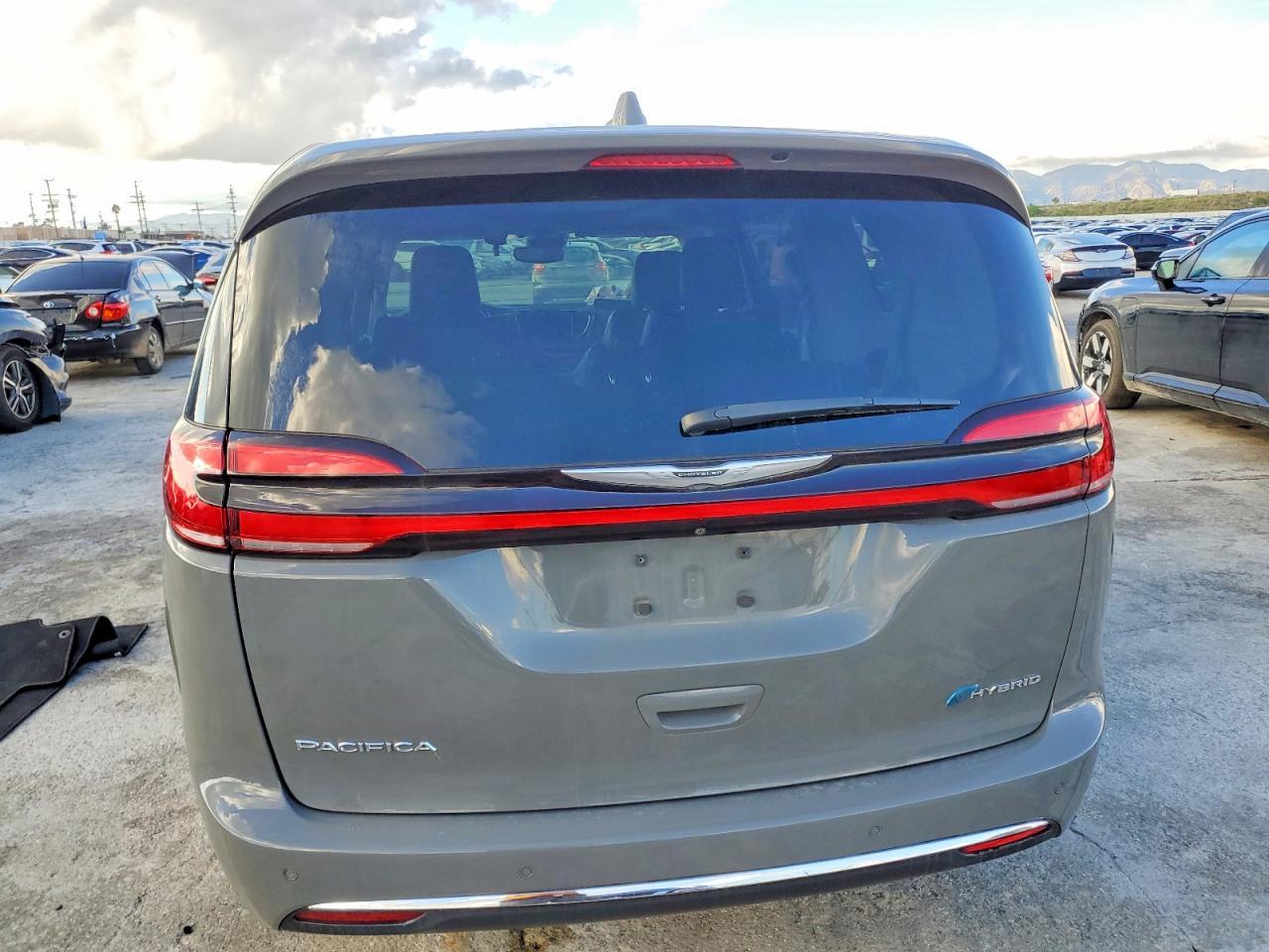 2022 CHRYSLER Pacifica