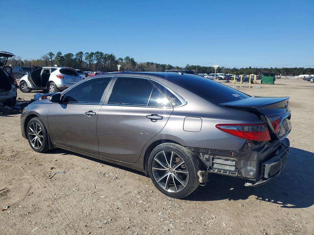 2015 TOYOTA CAMRY