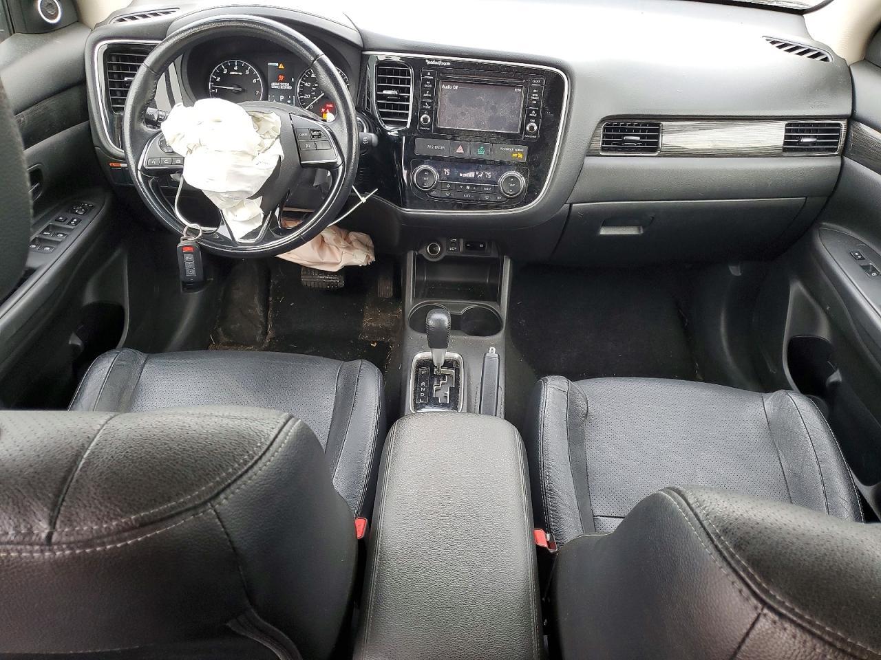 2016 MITSUBISHI outlander