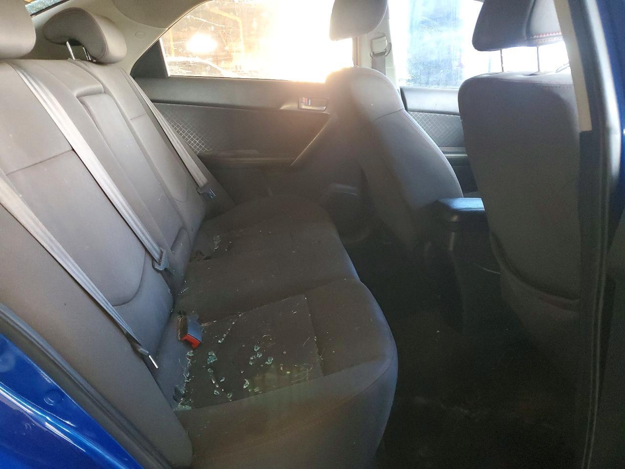 2010 KIA FORTE