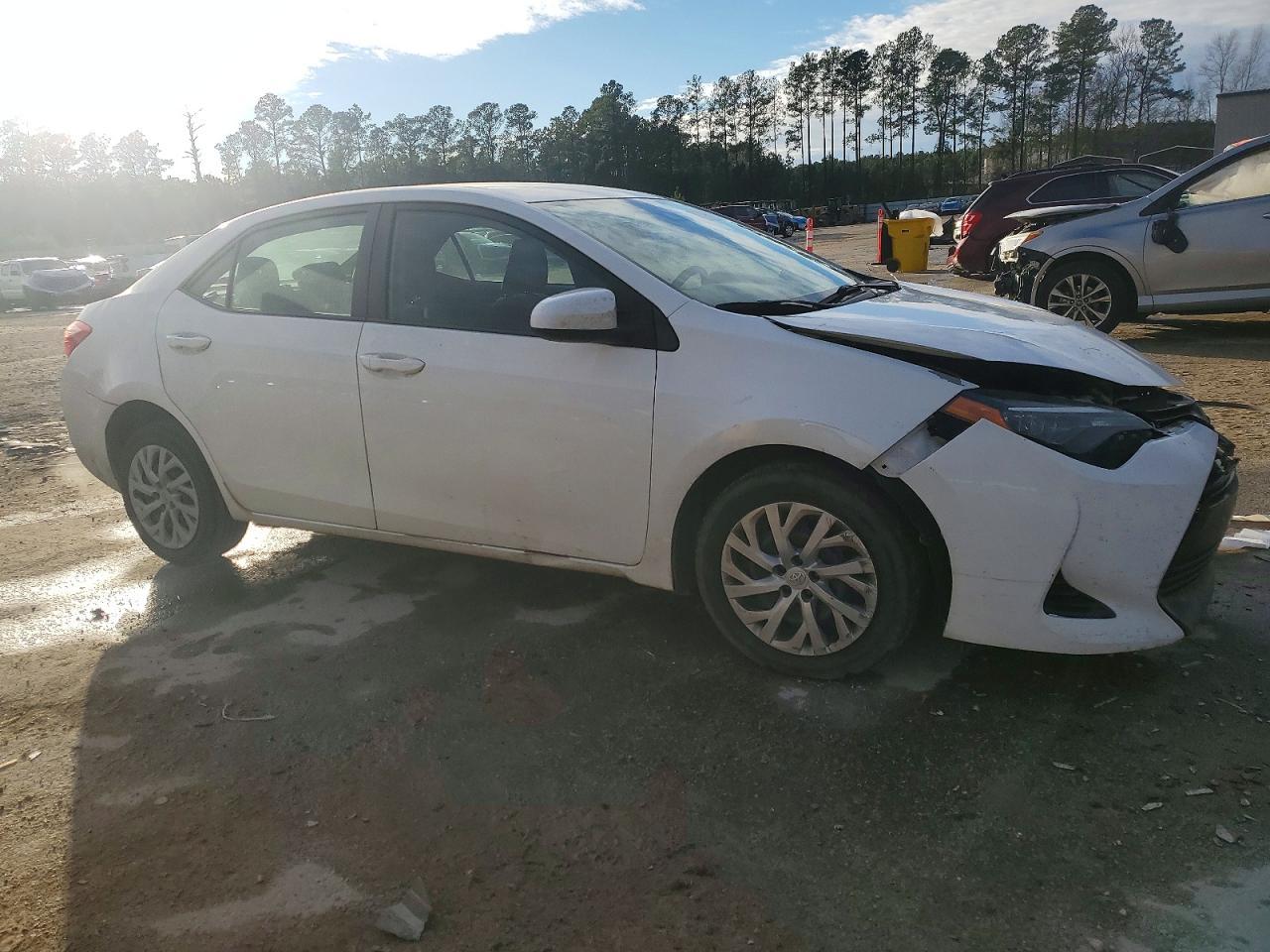 2018 TOYOTA COROLLA