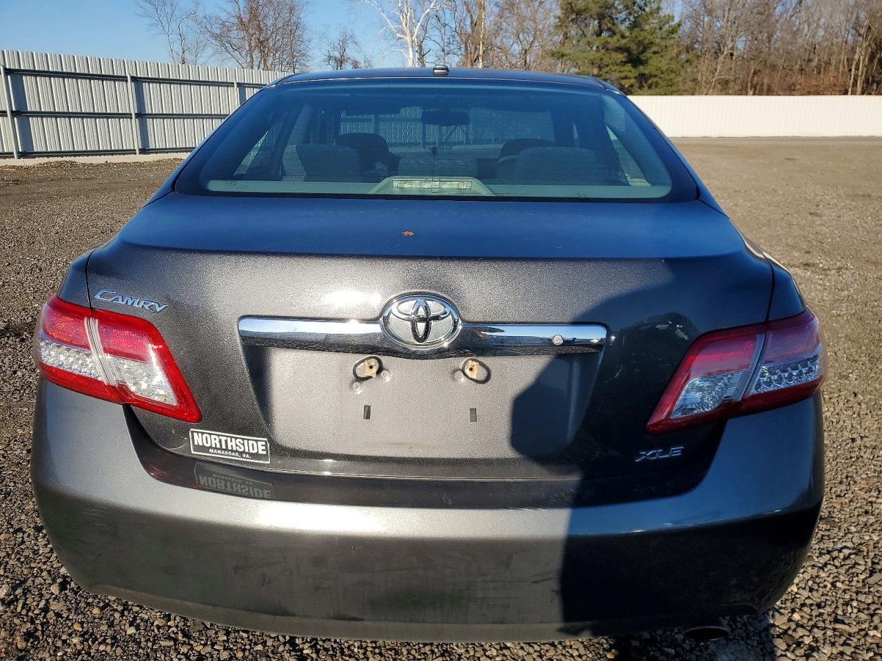 2011 TOYOTA CAMRY