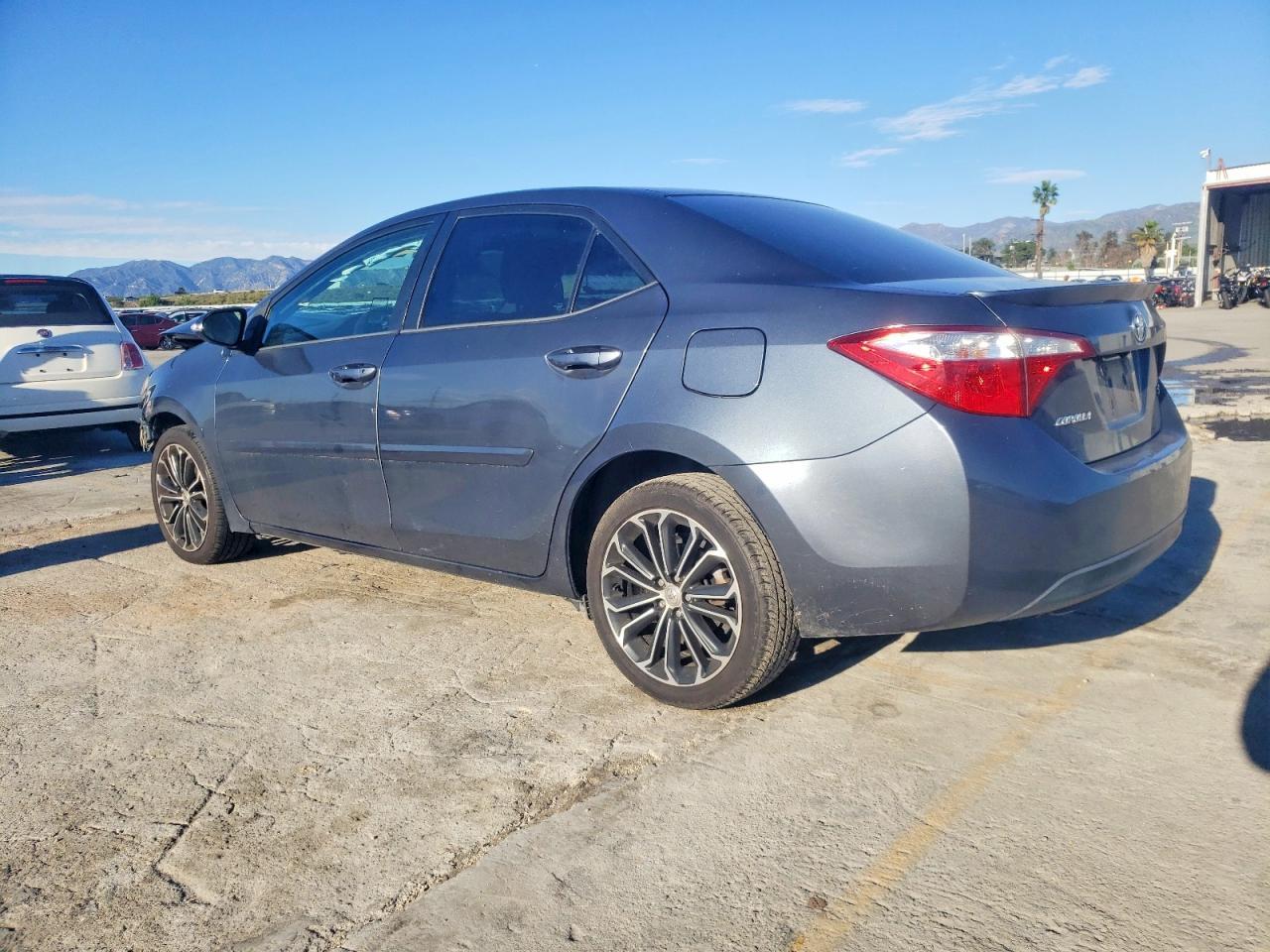 2016 TOYOTA COROLLA