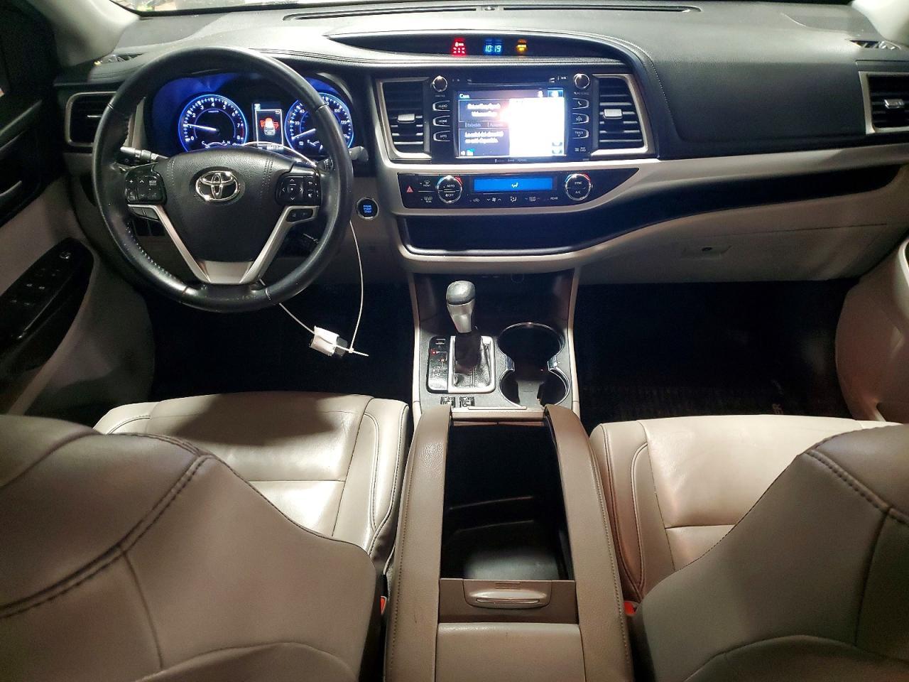 2019 TOYOTA HIGHLANDER