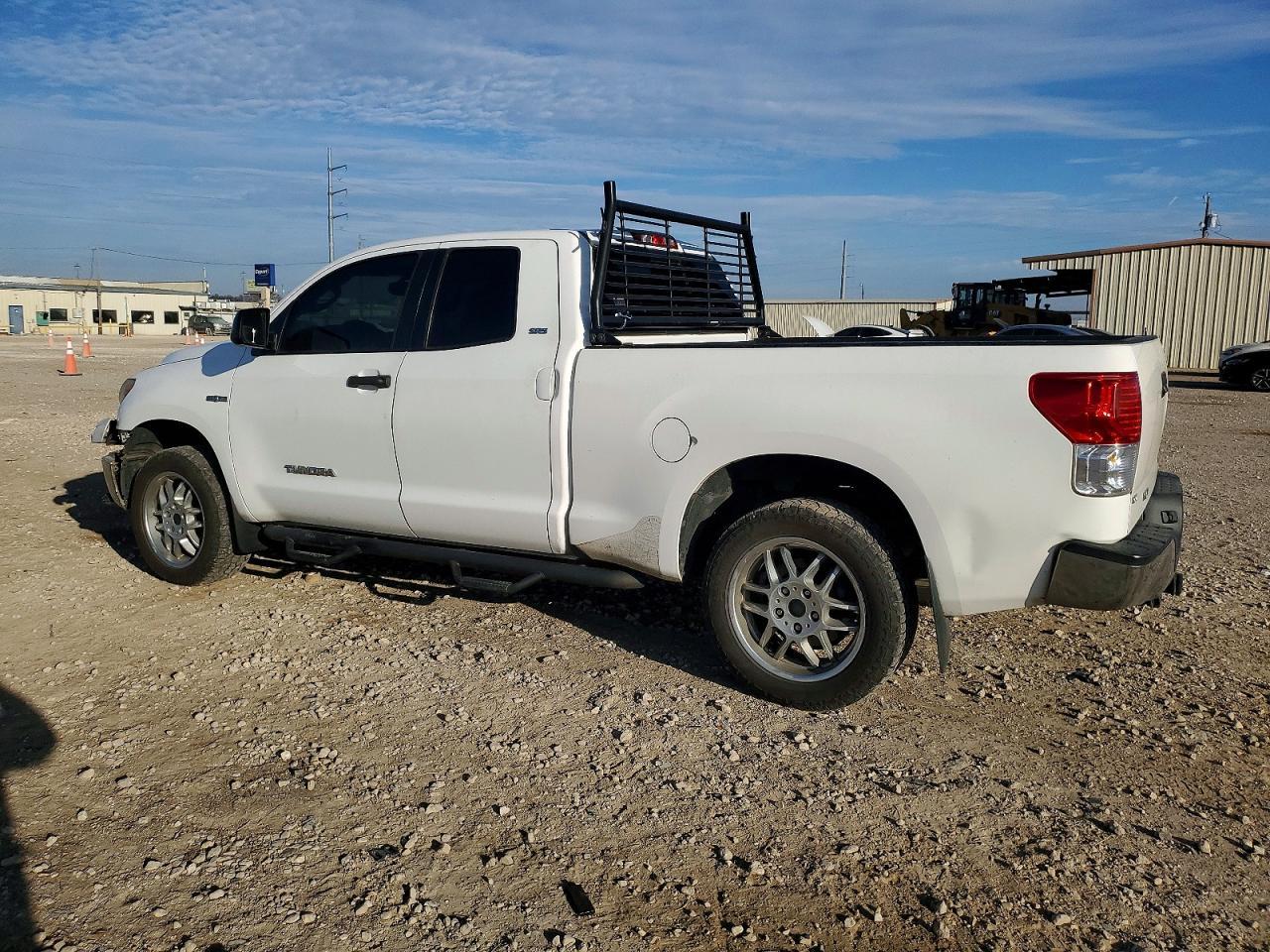 2011 TOYOTA TUNDRA