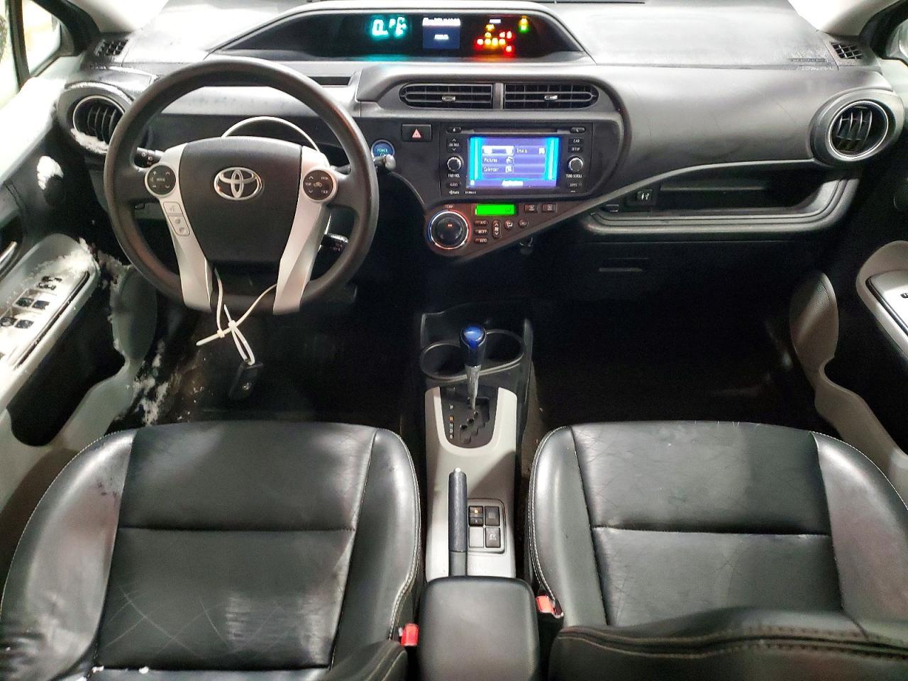 2012 TOYOTA Prius c