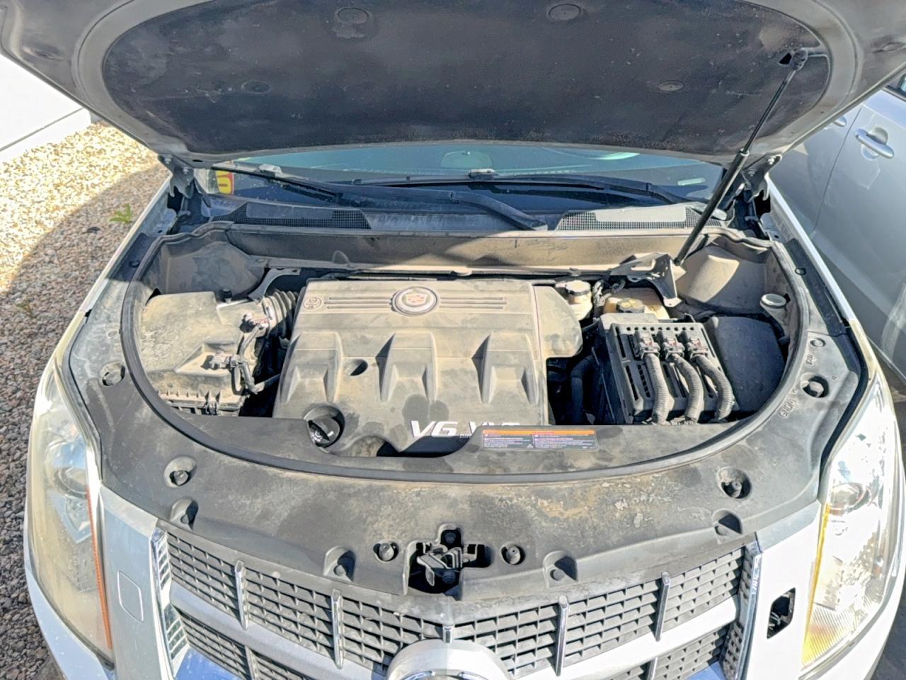 2011 CADILLAC SRX