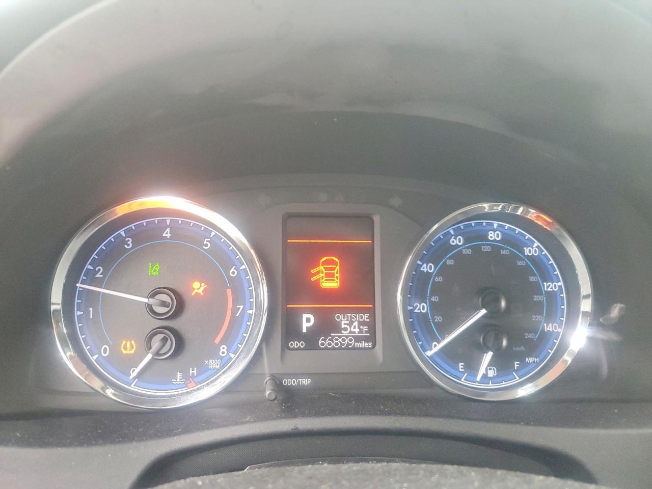 2018 TOYOTA COROLLA