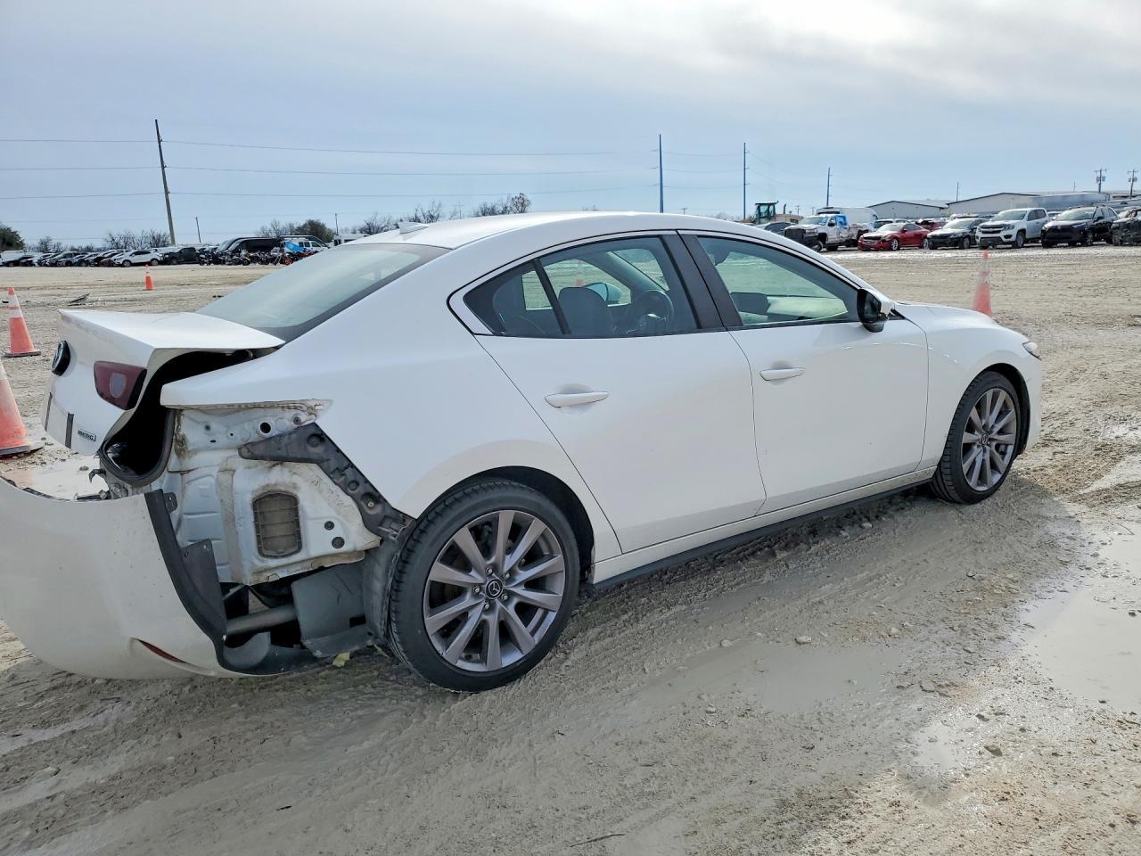 2020 MAZDA 3