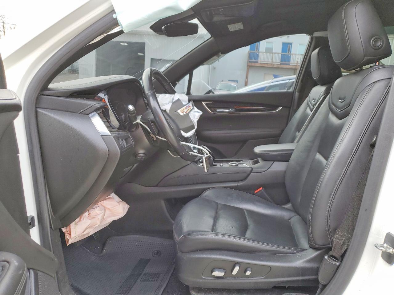 2021 CADILLAC XT6
