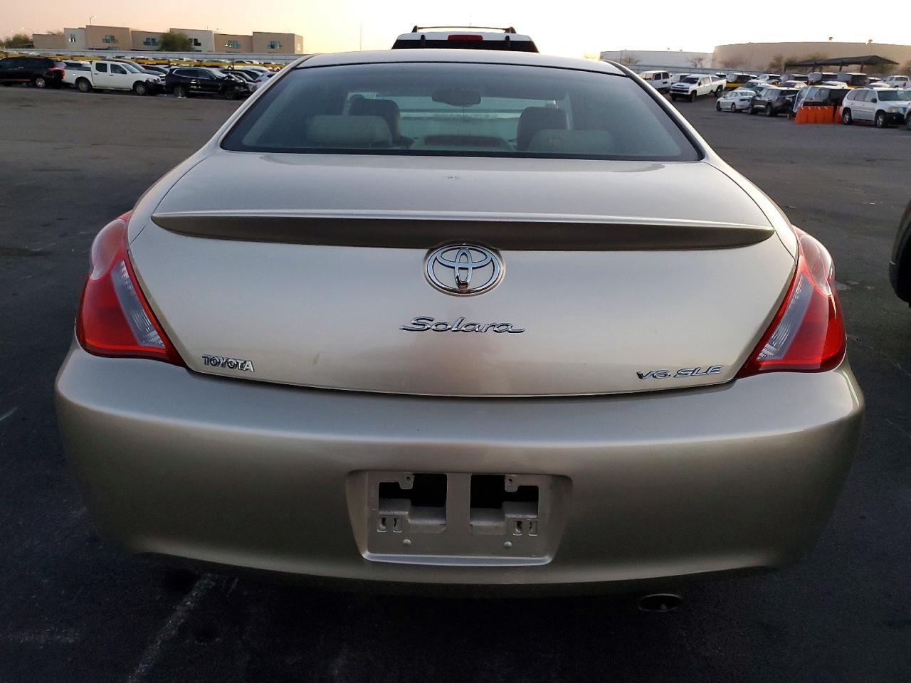 2004 TOYOTA CAMRY