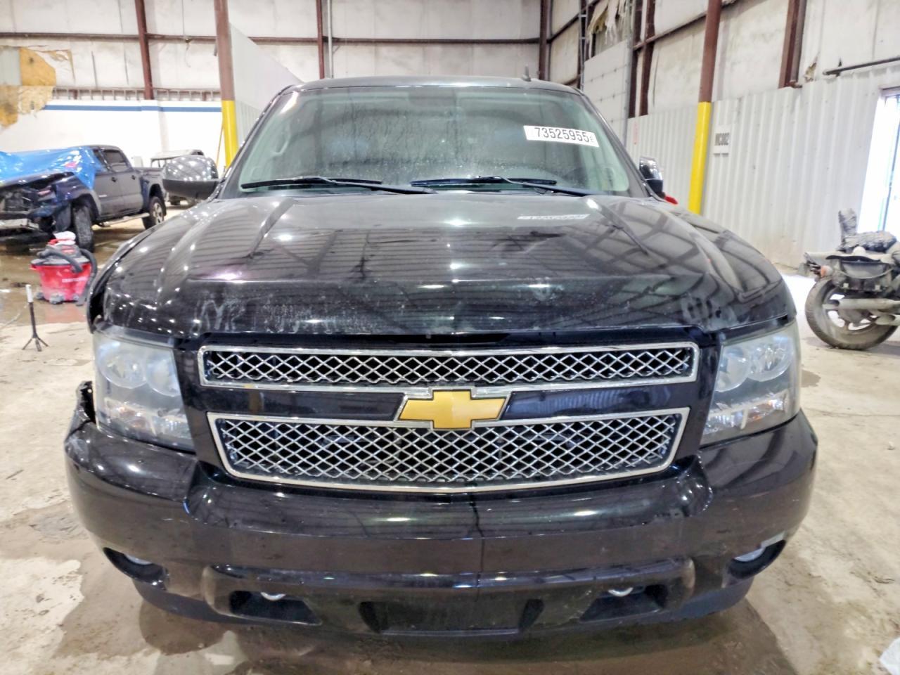 2014 CHEVROLET Suburban