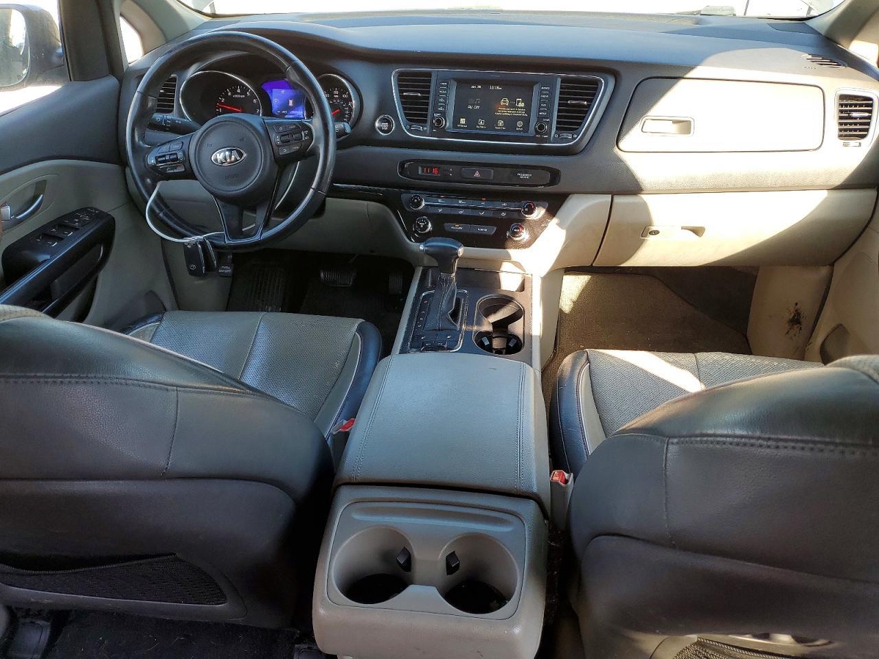 2017 KIA SEDONA