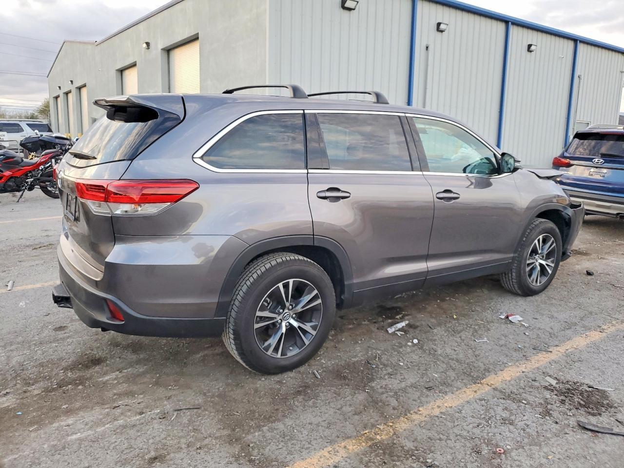 2019 TOYOTA HIGHLANDER