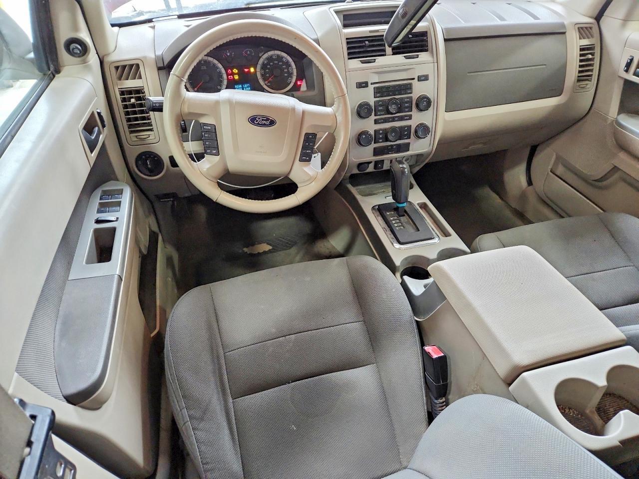 2009 FORD ESCAPE