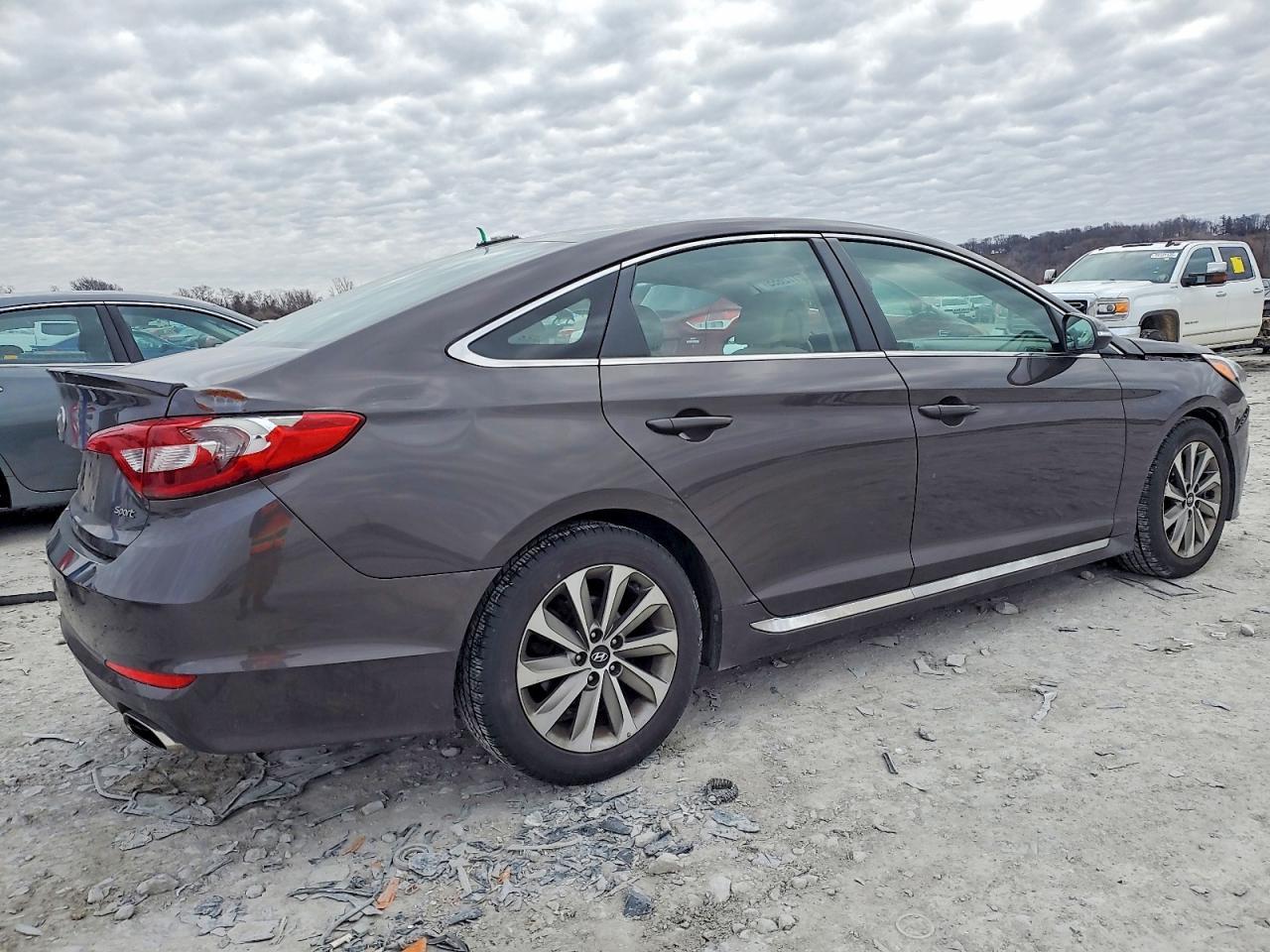 2016 HYUNDAI SONATA